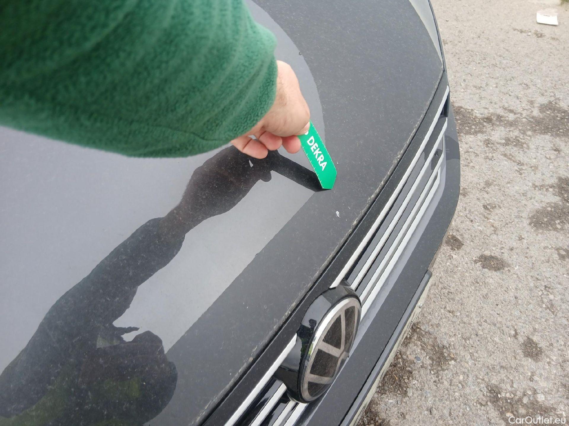  Volkswagen  Passat VOLKSWAGEN  / 2019 / 5P / familiar Variant Executive 2.0 TDI 110kW DSG #1