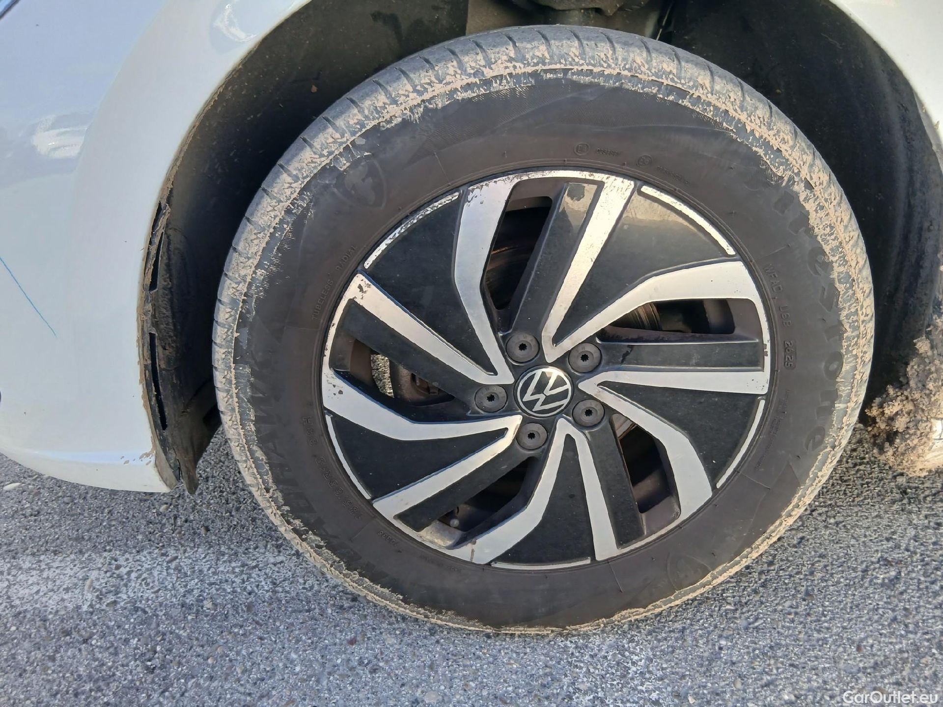  Volkswagen  Polo VOLKSWAGEN  / 2021 / 5P / berlina con portón Life 1.0 TSI 70kW (95CV) #16