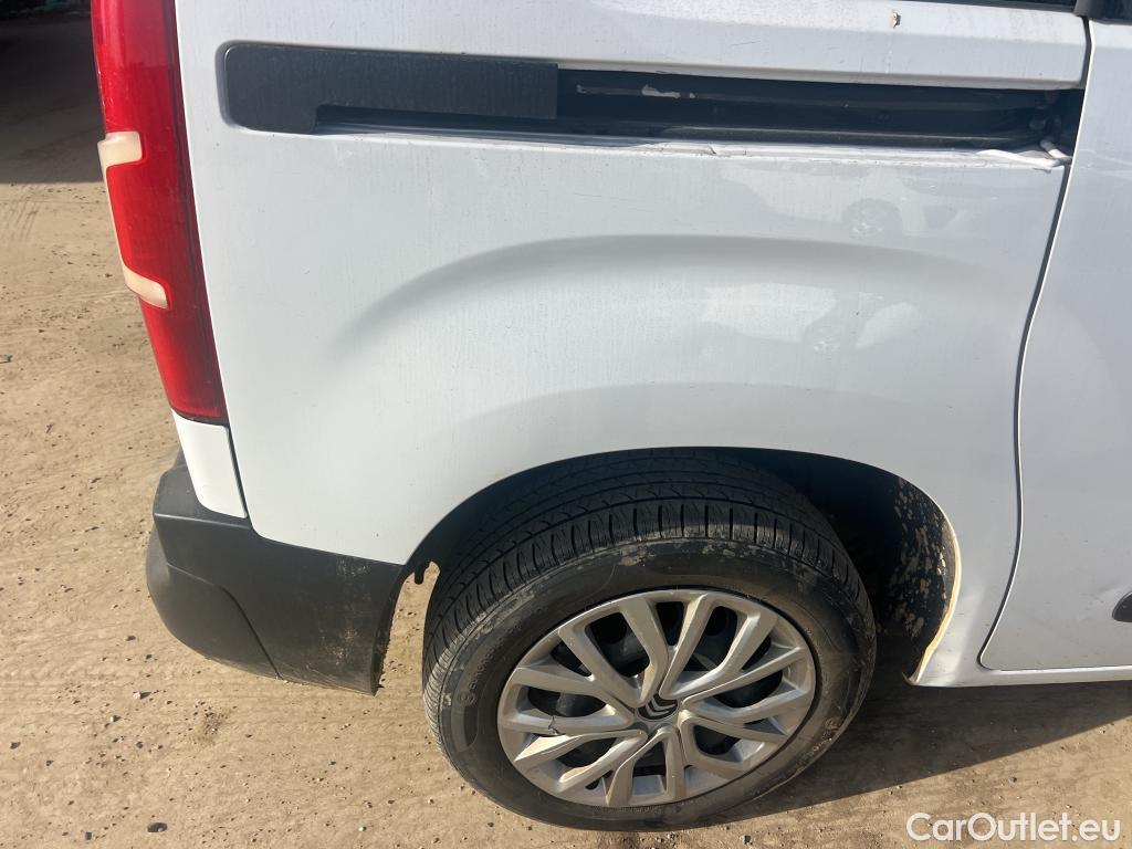  Citroen  Berlingo CITROEN  / 2018 / 4P / combi Talla M BlueHDi 100 S&S LIVE PACK BUSINE #12