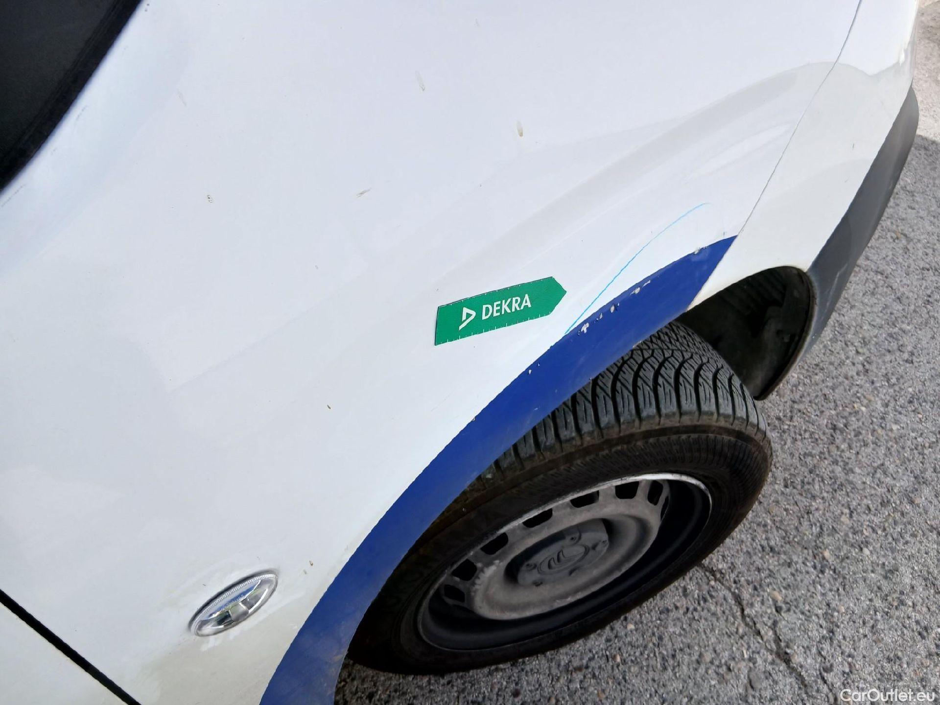  Citroen  Berlingo CITROEN  / 2018 / 3P / furgón derivado de turismo Talla M BlueHDi 100 CONTROL #36