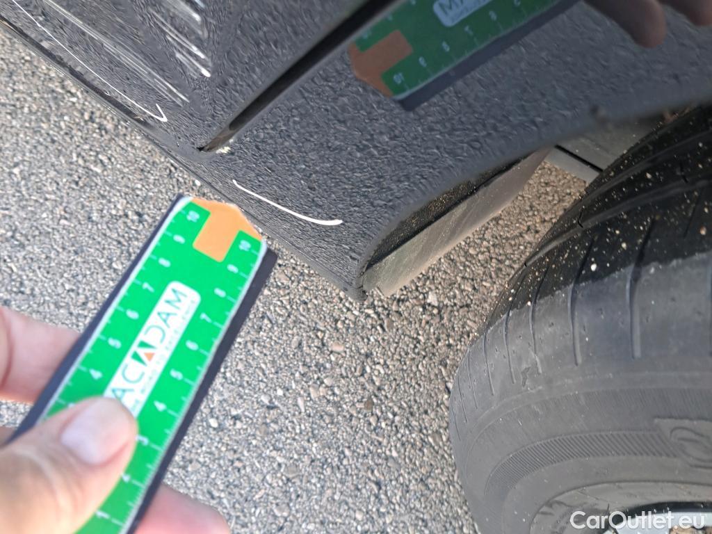  Volkswagen  Polo VOLKSWAGEN  / 2021 / 5P / berlina con portón Life 1.0 TSI 70kW (95CV) #3