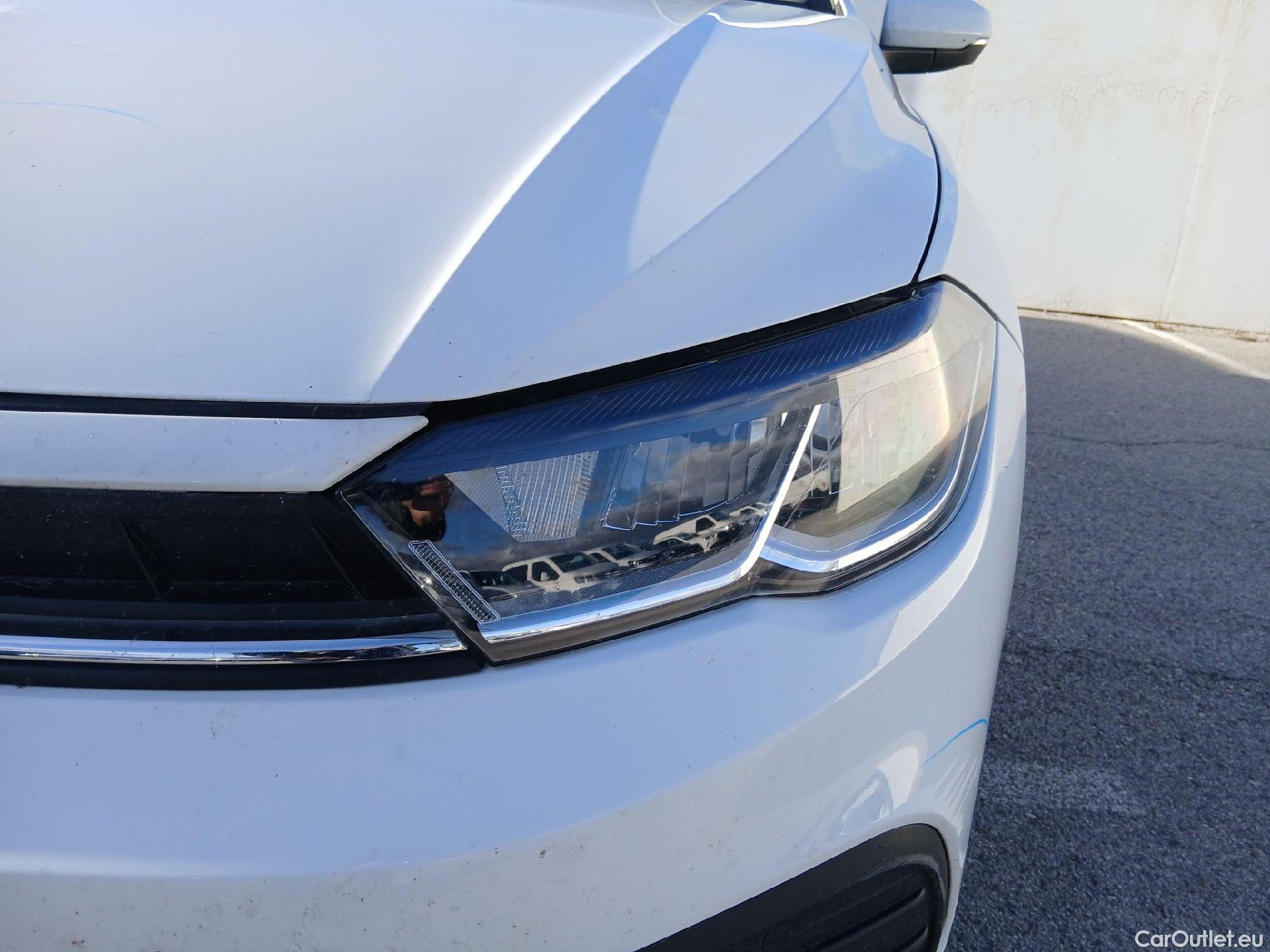  Volkswagen  Polo VOLKSWAGEN  / 2021 / 5P / berlina con portón Life 1.0 TSI 70kW (95CV) #11