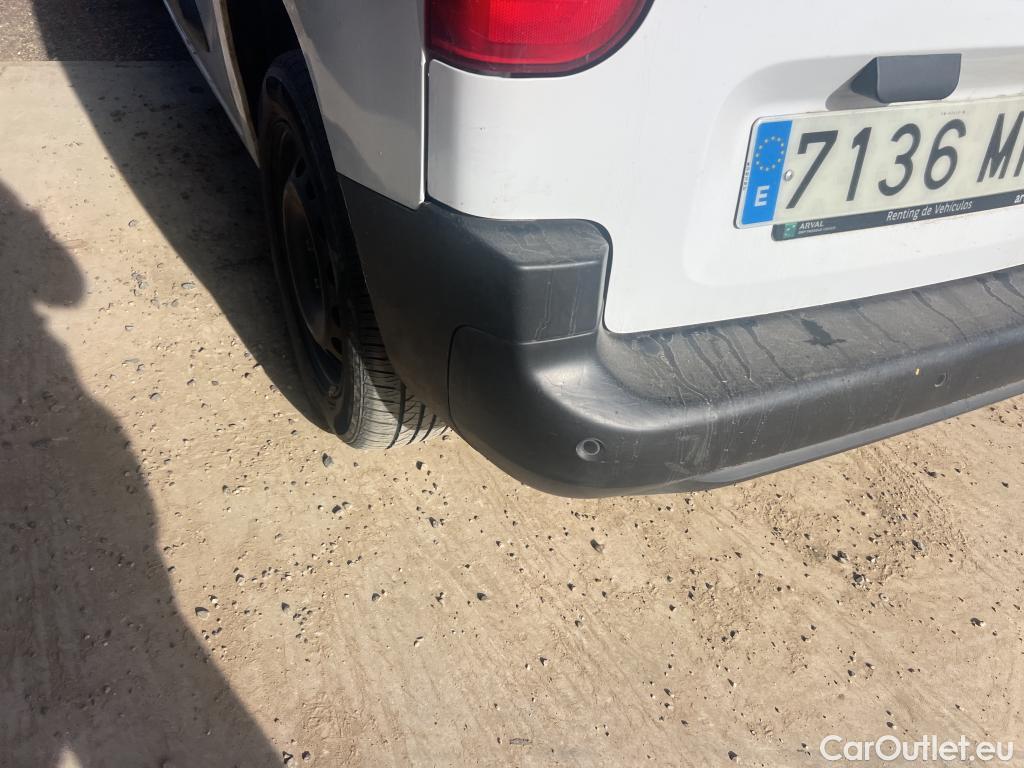  Citroen  Berlingo CITROEN  / 2018 / 4P / combi Talla M BlueHDi 100 S&S LIVE PACK BUSINE #24