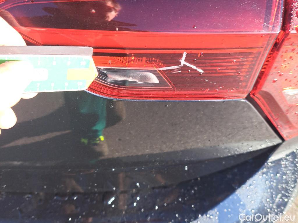  Volkswagen  Polo VOLKSWAGEN  / 2021 / 5P / berlina con portón Life 1.0 TSI 70kW (95CV) #32