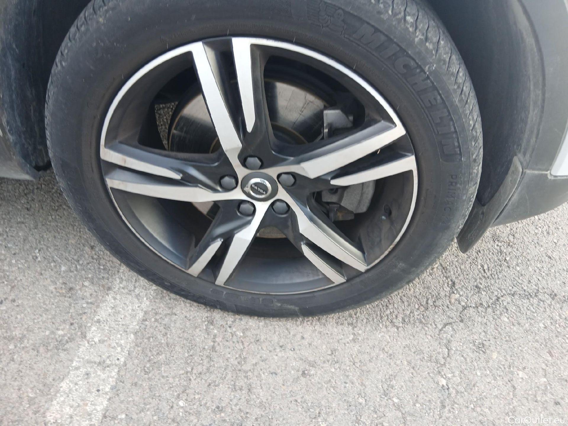  Volvo  XC 40 VOLVO XC40 / 2017 / 5P / todoterreno 1.5 T5 Twin Recharge R-Design Auto #11