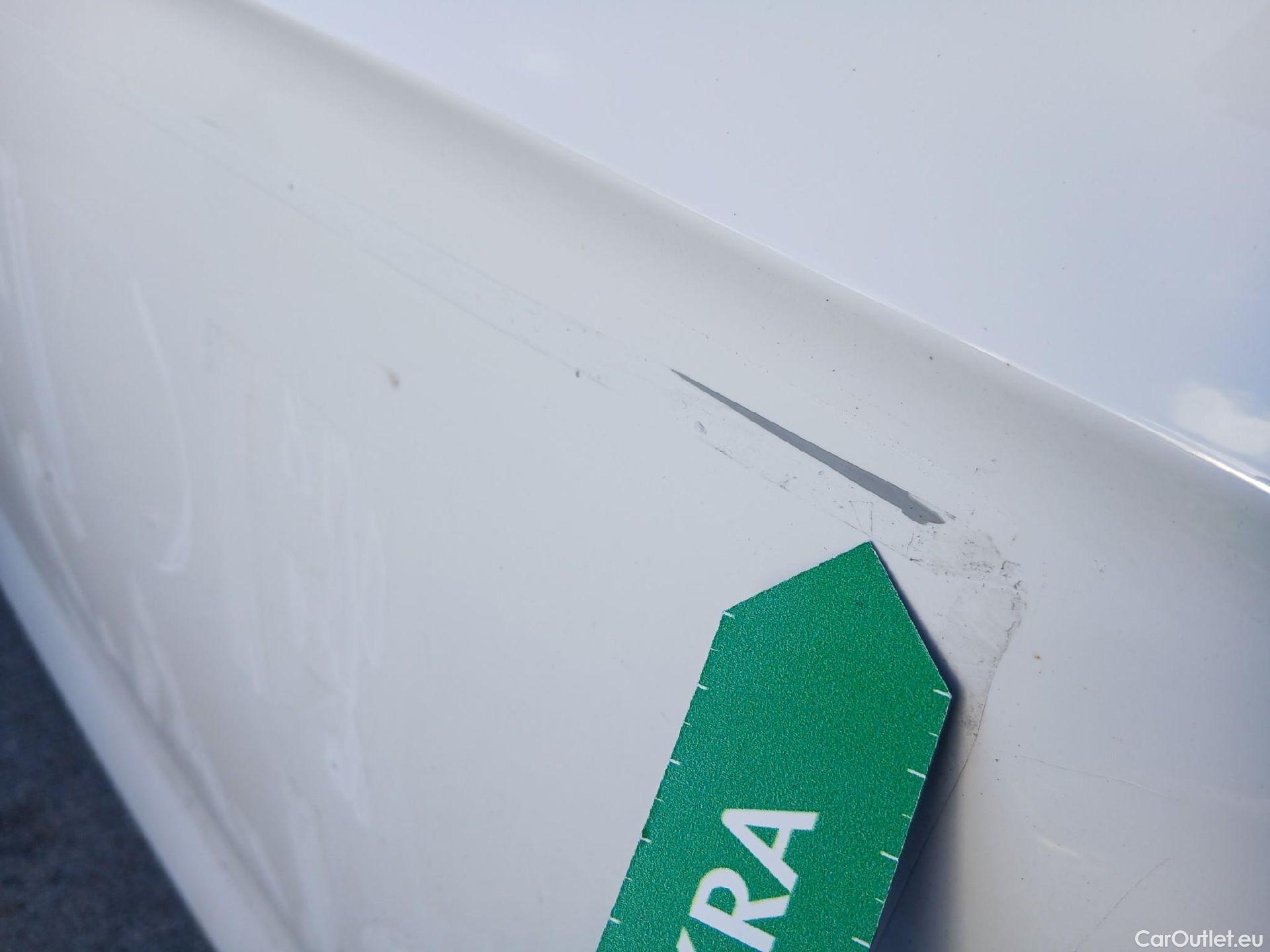  Volkswagen  Polo VOLKSWAGEN  / 2021 / 5P / berlina con portón Life 1.0 TSI 70kW (95CV) #53