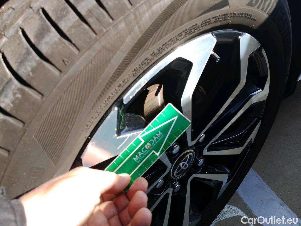  Toyota  Yaris Cross TOYOTA  / 2021 / 5P / todoterreno 1.5 120H Active Tech #6