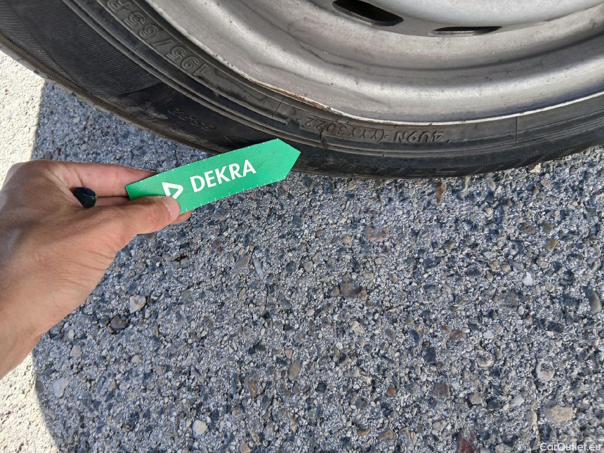  Citroen  Berlingo CITROEN  / 2018 / 3P / furgón derivado de turismo Talla M BlueHDi 100 CONTROL #26