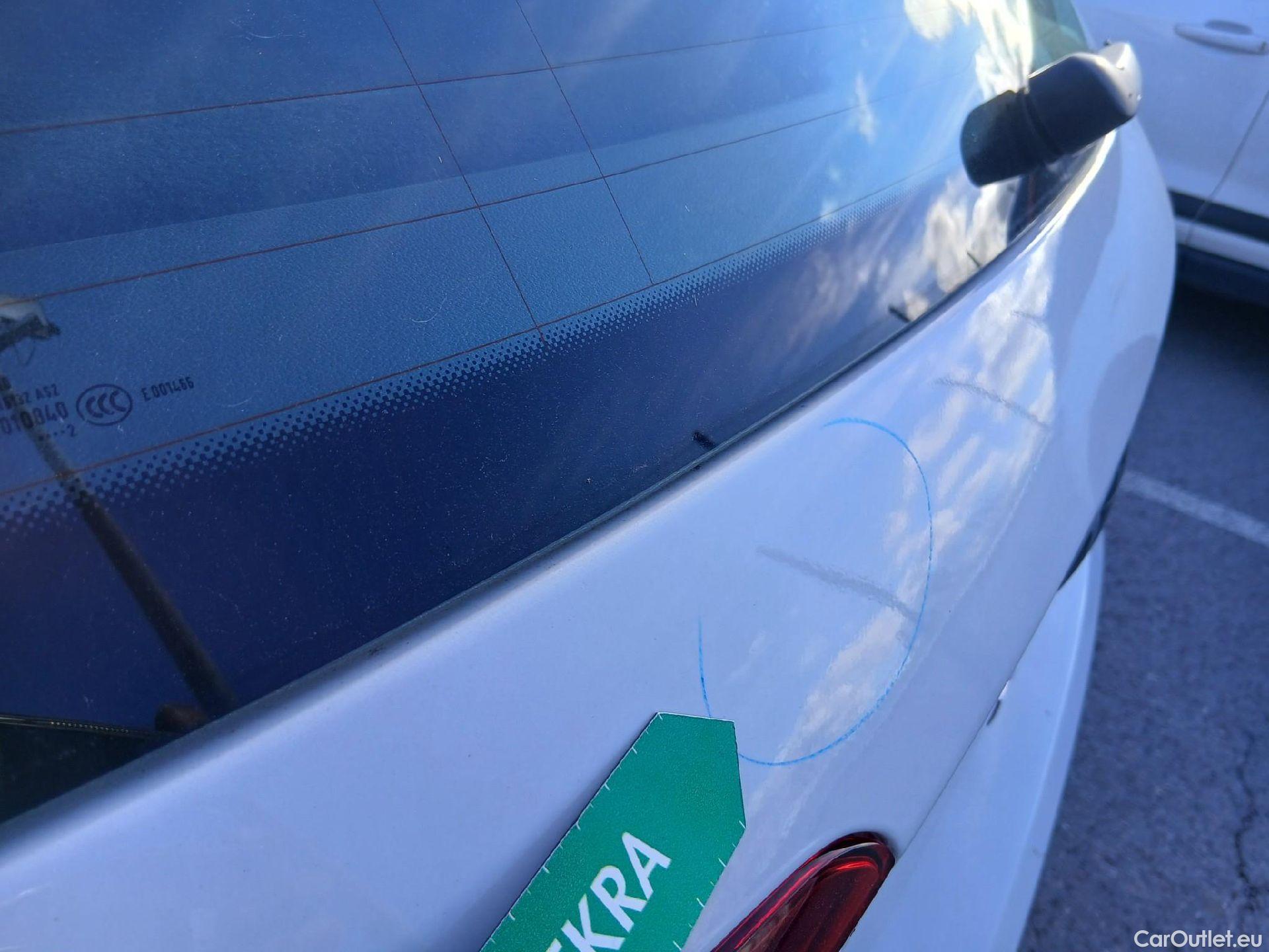  Volkswagen  Polo VOLKSWAGEN  / 2021 / 5P / berlina con portón Life 1.0 TSI 70kW (95CV) #40