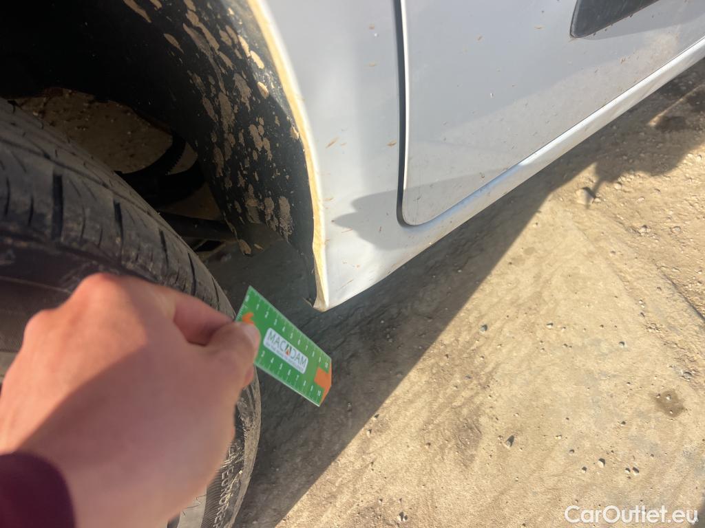  Citroen  Berlingo CITROEN  / 2018 / 4P / combi Talla M BlueHDi 100 S&S LIVE PACK BUSINE #13