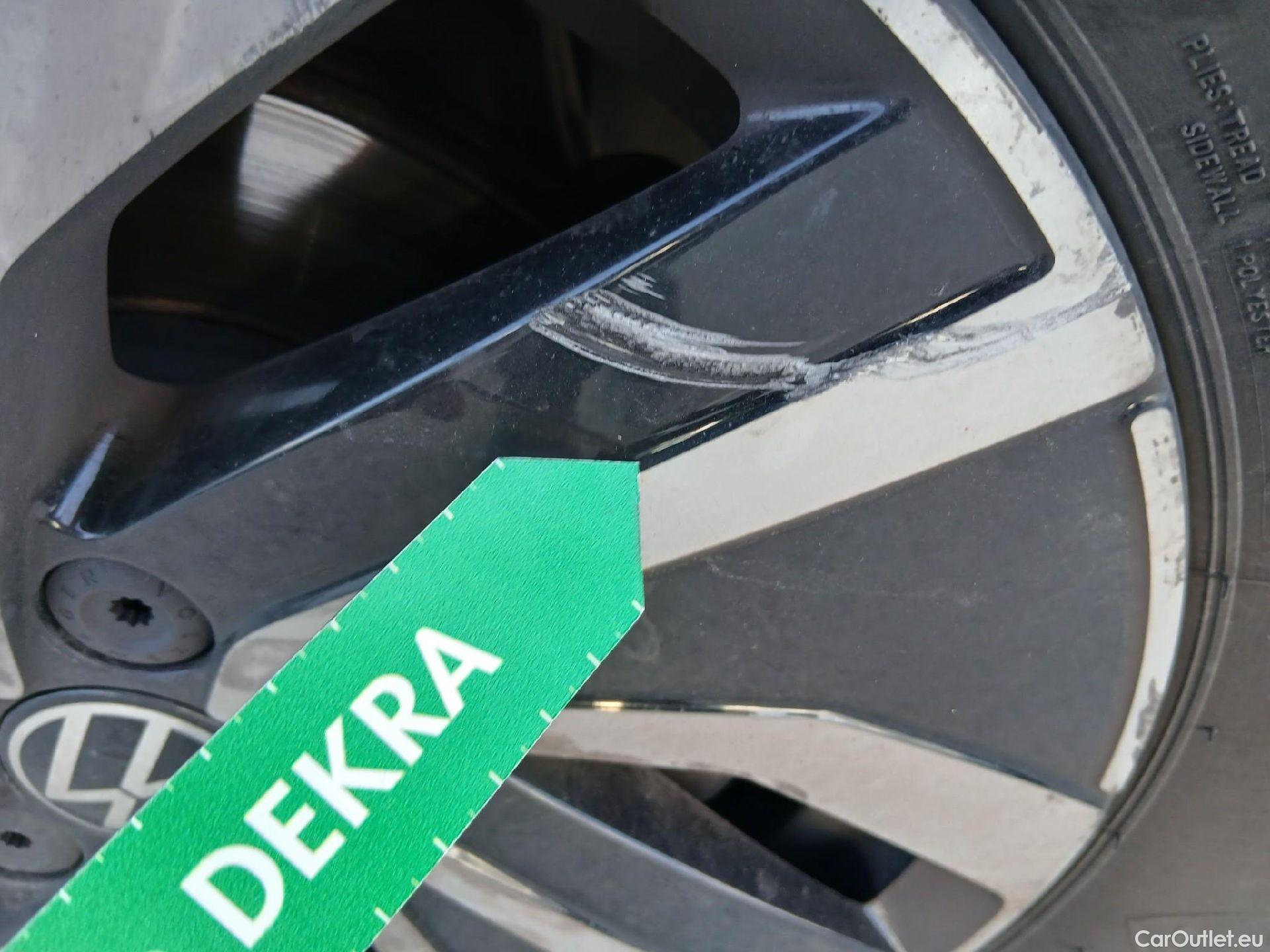  Volkswagen  Polo VOLKSWAGEN  / 2021 / 5P / berlina con portón Life 1.0 TSI 70kW (95CV) #55