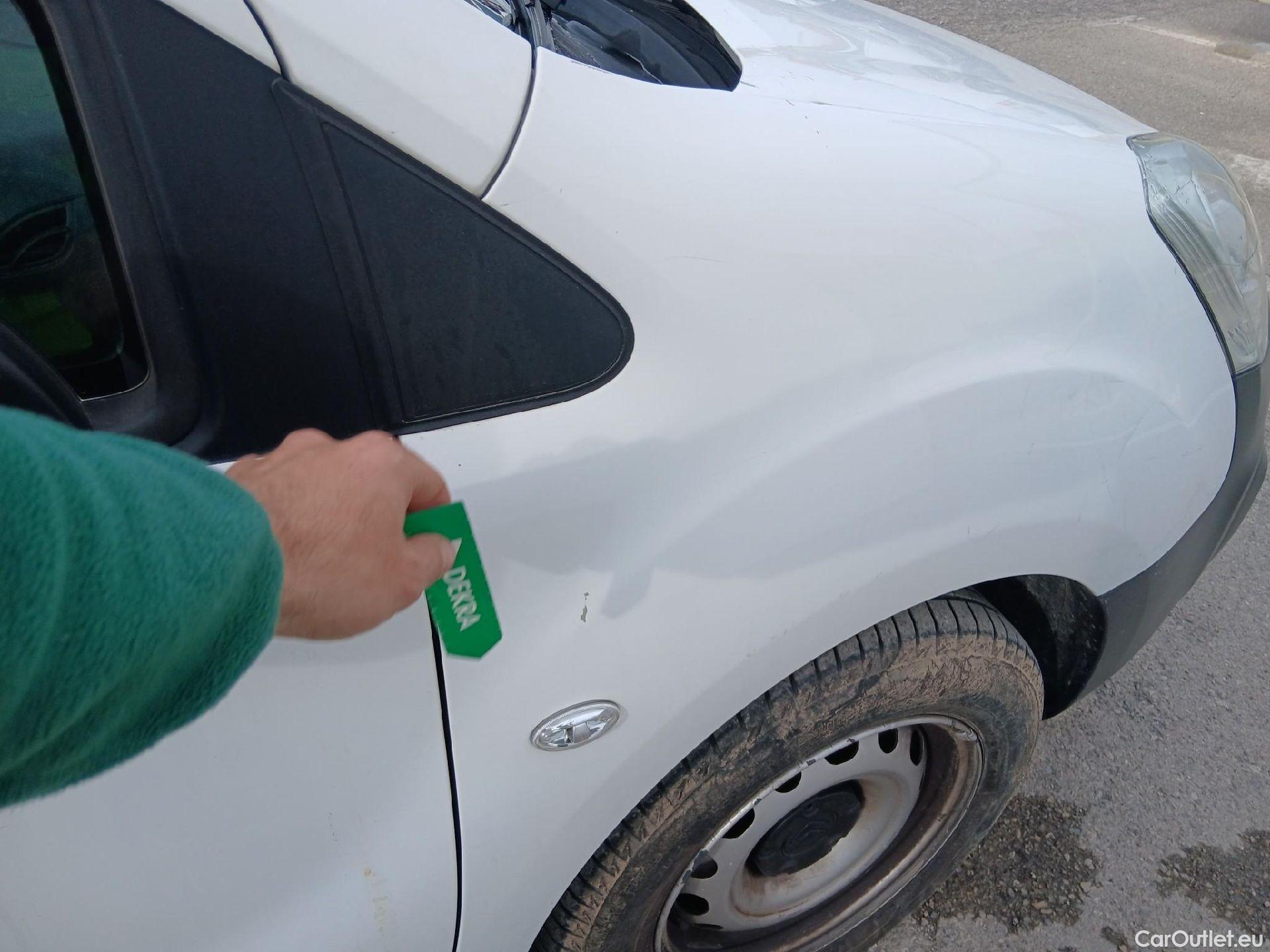  Citroen  Berlingo CITROEN  / 2015 / 3P / furgón derivado de turismo BlueHDi 74KW (100CV) #21