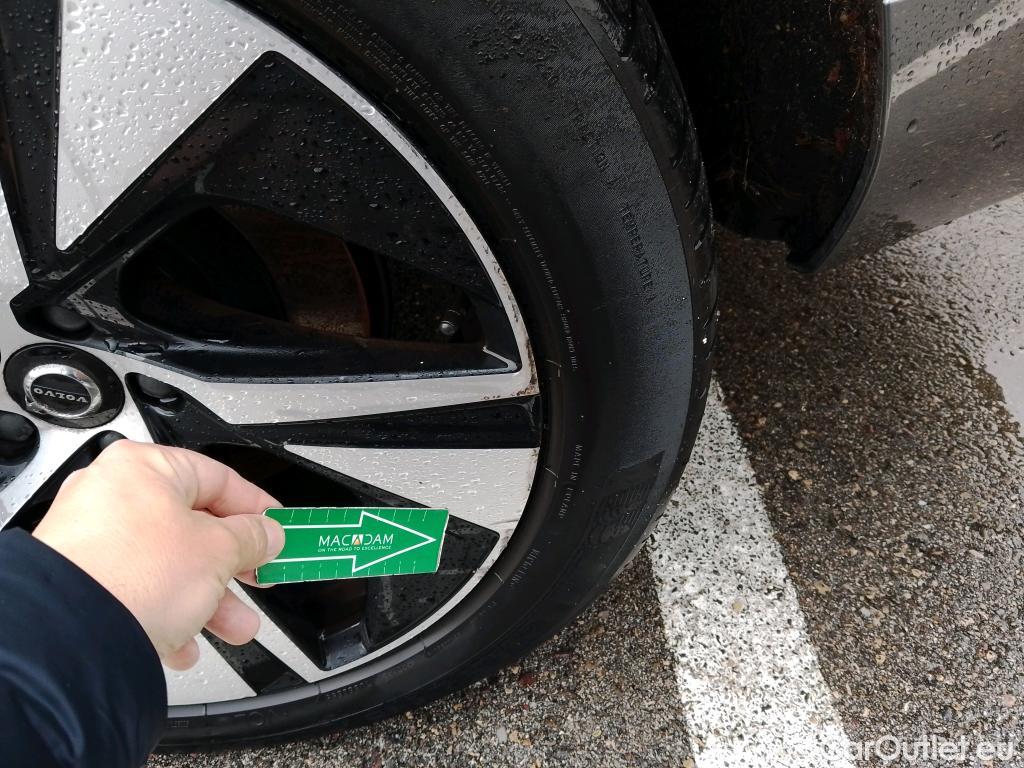  Volvo  XC90 VOLVO  / 2019 / 5P / todoterreno 2.0 T8 AWD R-Design Auto #4