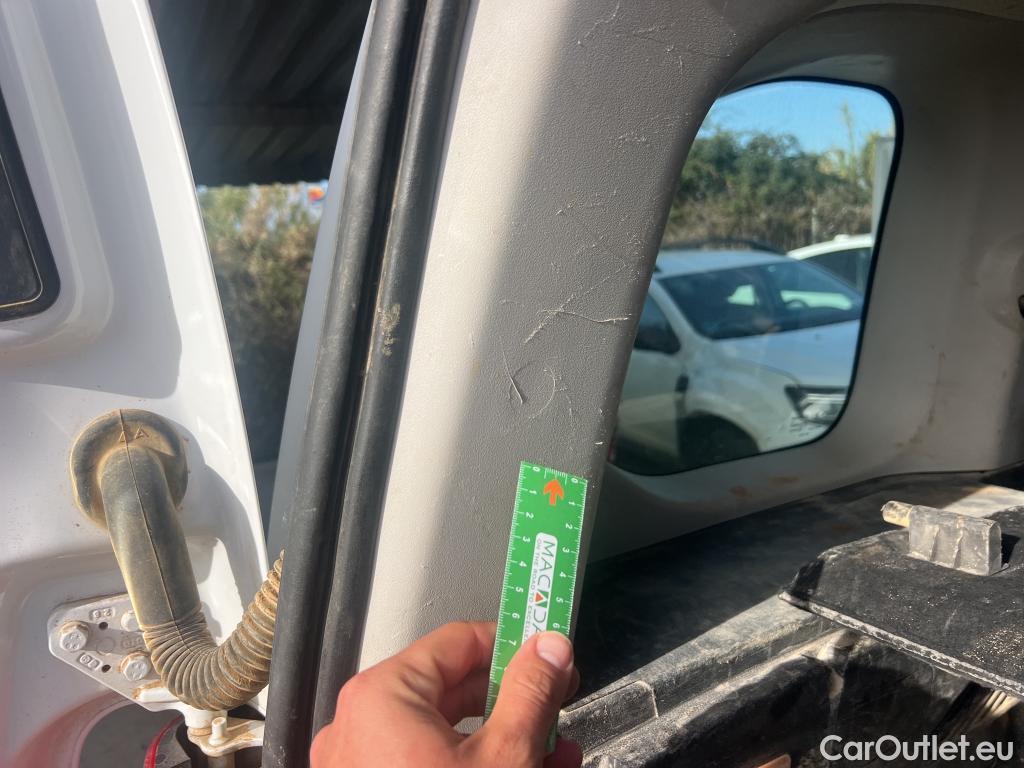  Citroen  Berlingo CITROEN  / 2018 / 4P / combi Talla M BlueHDi 100 S&S LIVE PACK BUSINE #32