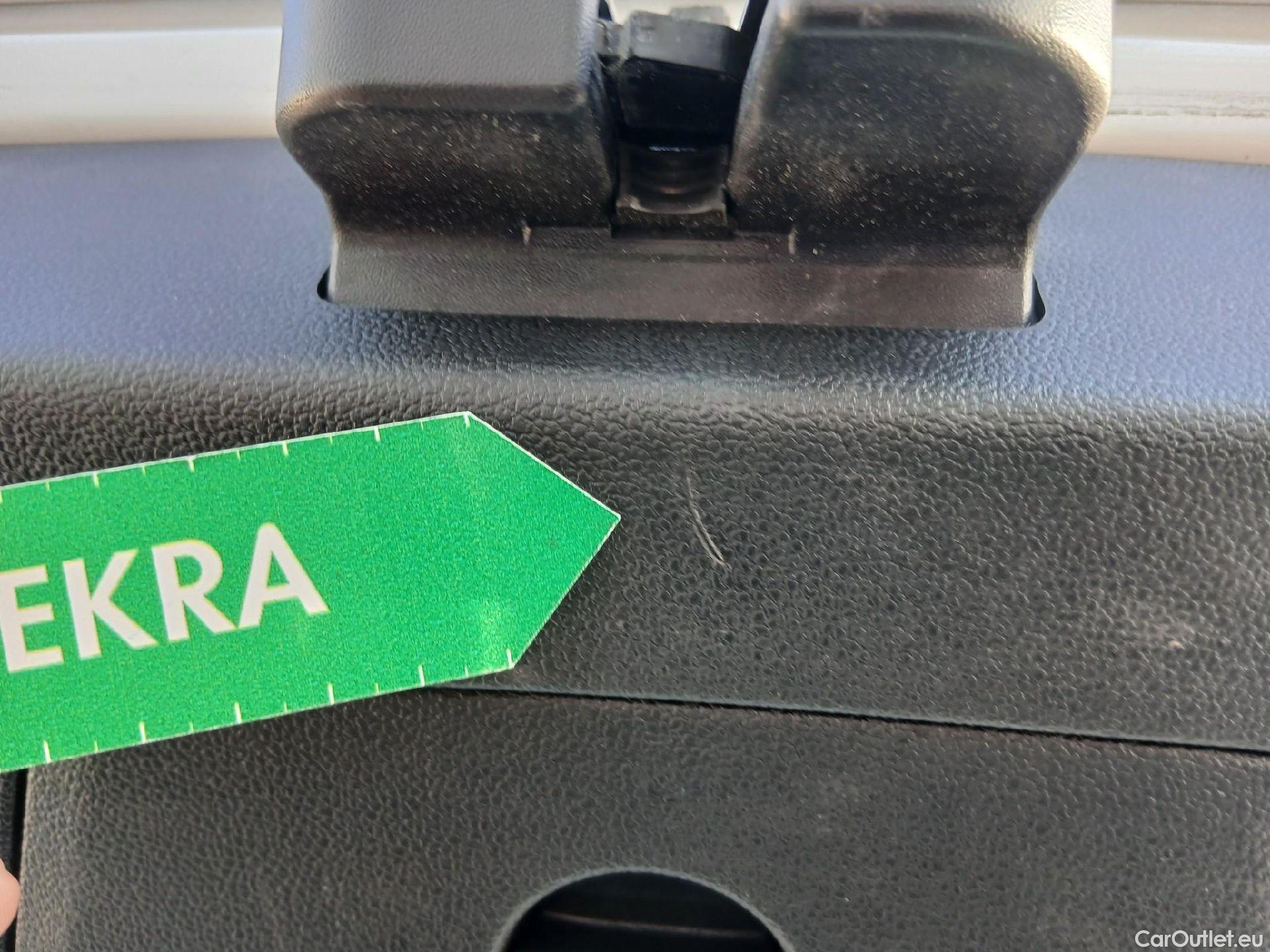  Volkswagen  Polo VOLKSWAGEN  / 2021 / 5P / berlina con portón Life 1.0 TSI 70kW (95CV) #41