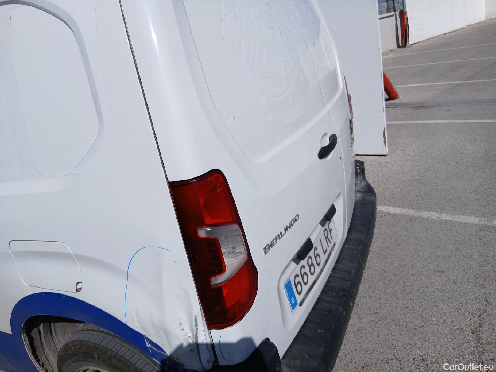  Citroen  Berlingo CITROEN  / 2018 / 3P / furgón derivado de turismo Talla M BlueHDi 100 CONTROL #18