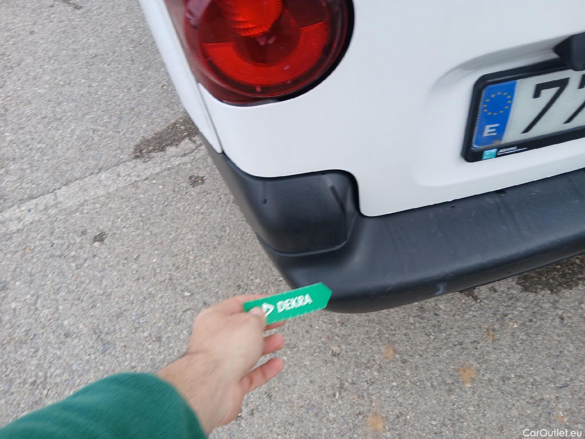  Citroen  Berlingo CITROEN  / 2015 / 3P / furgón derivado de turismo BlueHDi 74KW (100CV) #11