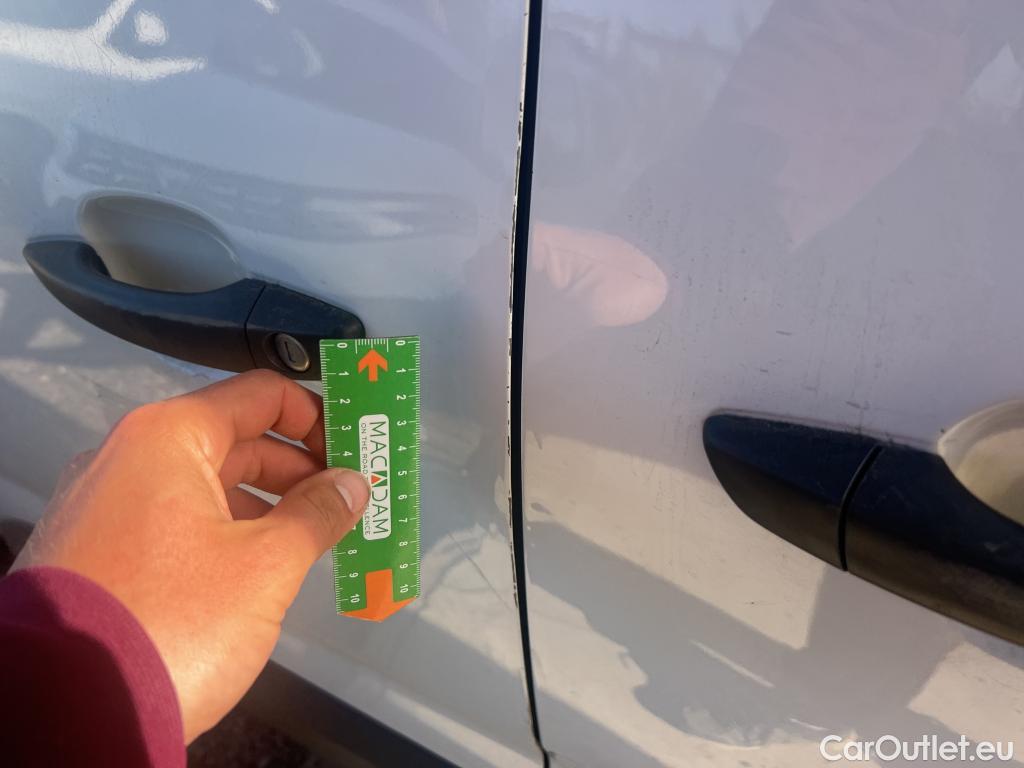  Citroen  Berlingo CITROEN  / 2018 / 4P / combi Talla M BlueHDi 100 S&S LIVE PACK BUSINE #18