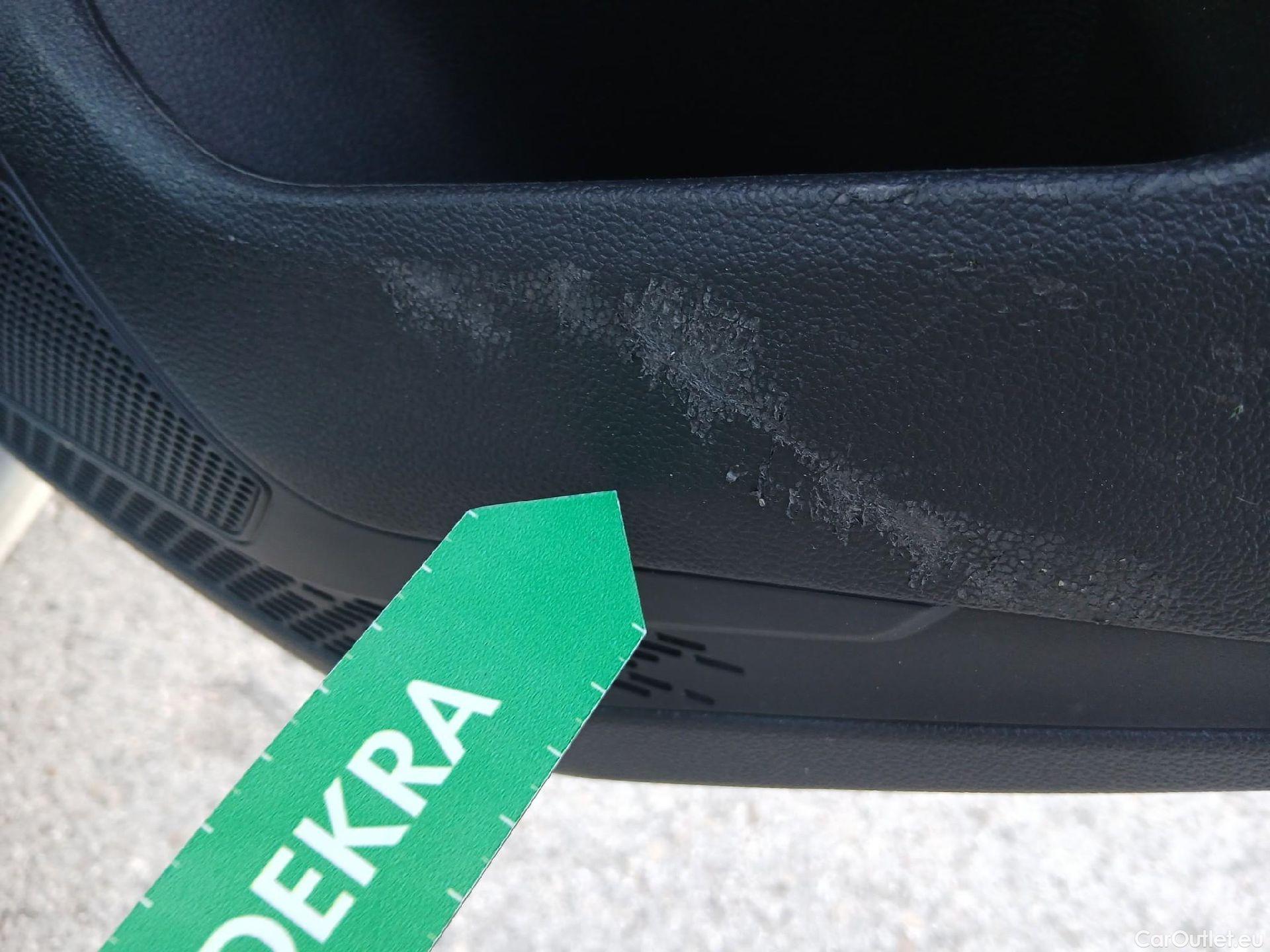  Volkswagen  Polo VOLKSWAGEN  / 2021 / 5P / berlina con portón Life 1.0 TSI 70kW (95CV) #59