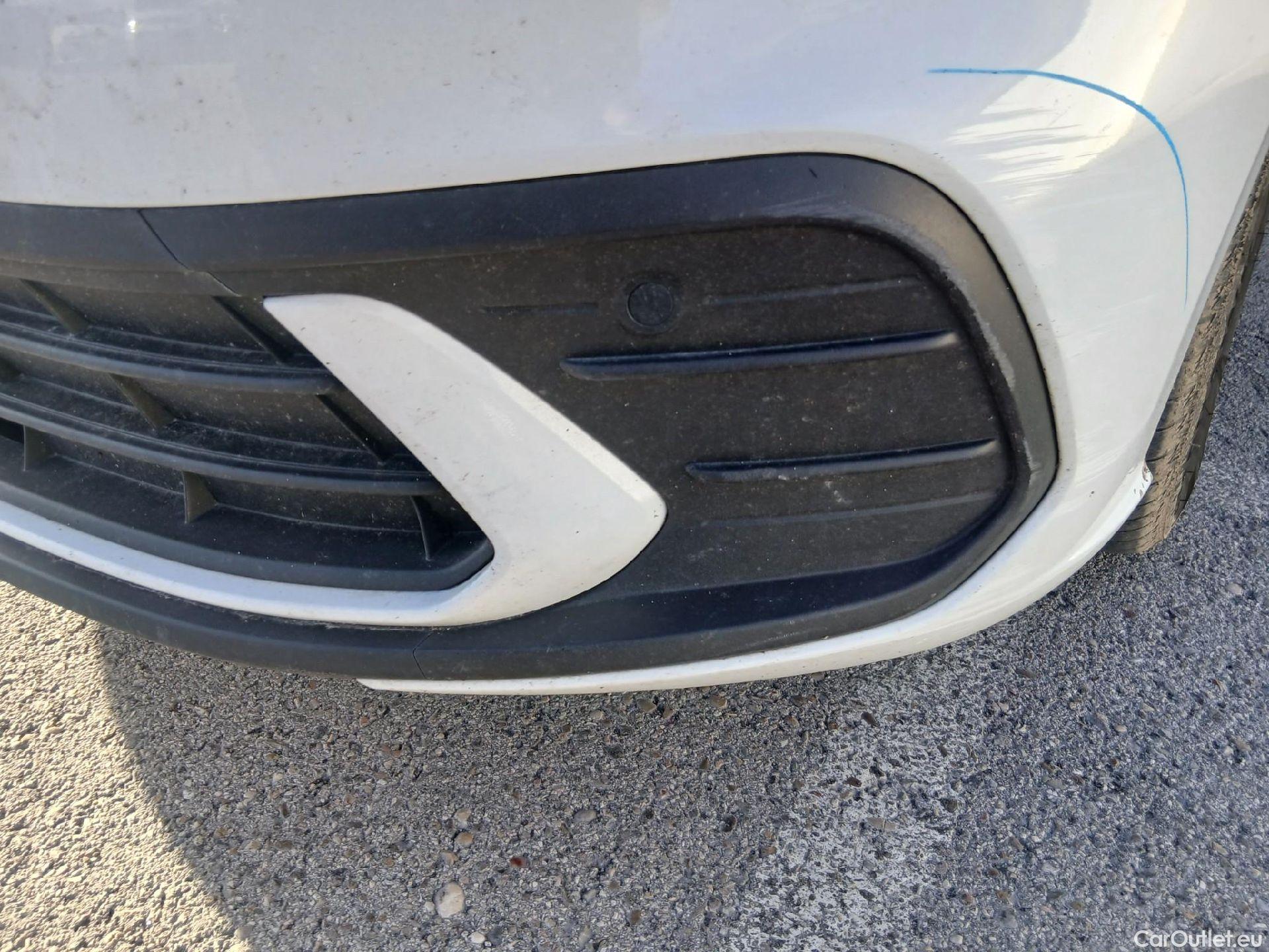  Volkswagen  Polo VOLKSWAGEN  / 2021 / 5P / berlina con portón Life 1.0 TSI 70kW (95CV) #9