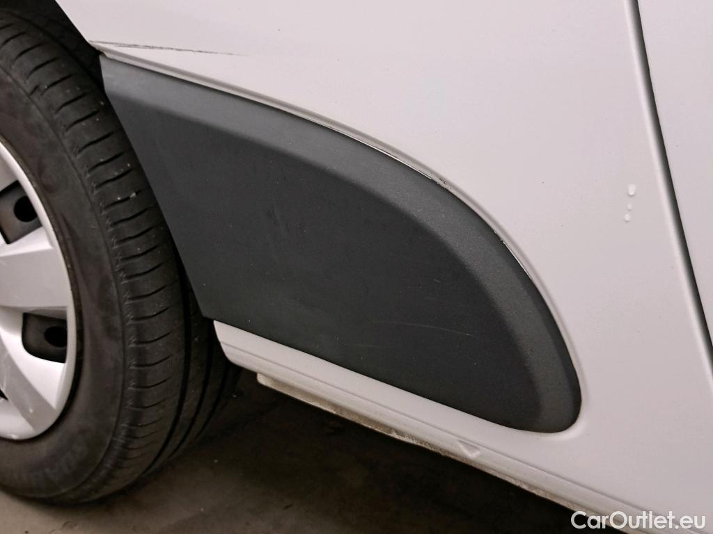  Renault  Kangoo RENAULT  Z.E./2013/4P/furgón derivado de turismo Maxi Z.E. 5 plazas #101