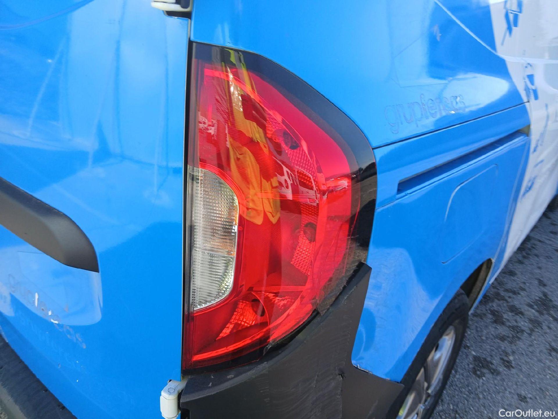  Mercedes  Citan MERCEDES-BENZ  / 2021 / 4P / furgón derivado de turismo 110 CDI 70kW Furgón Base Largo #24