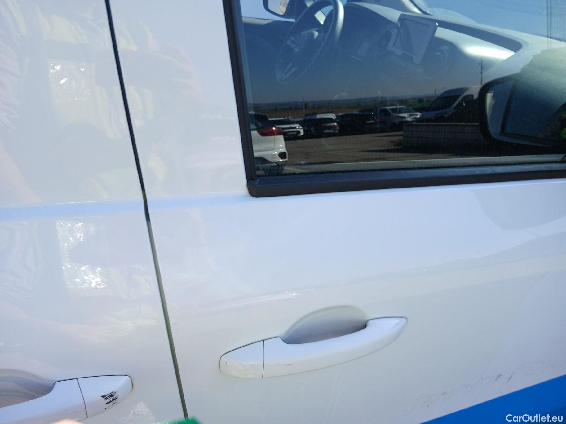  Mercedes  Citan MERCEDES-BENZ  / 2021 / 4P / furgón derivado de turismo 110 CDI 70kW Furgón Base Largo #38