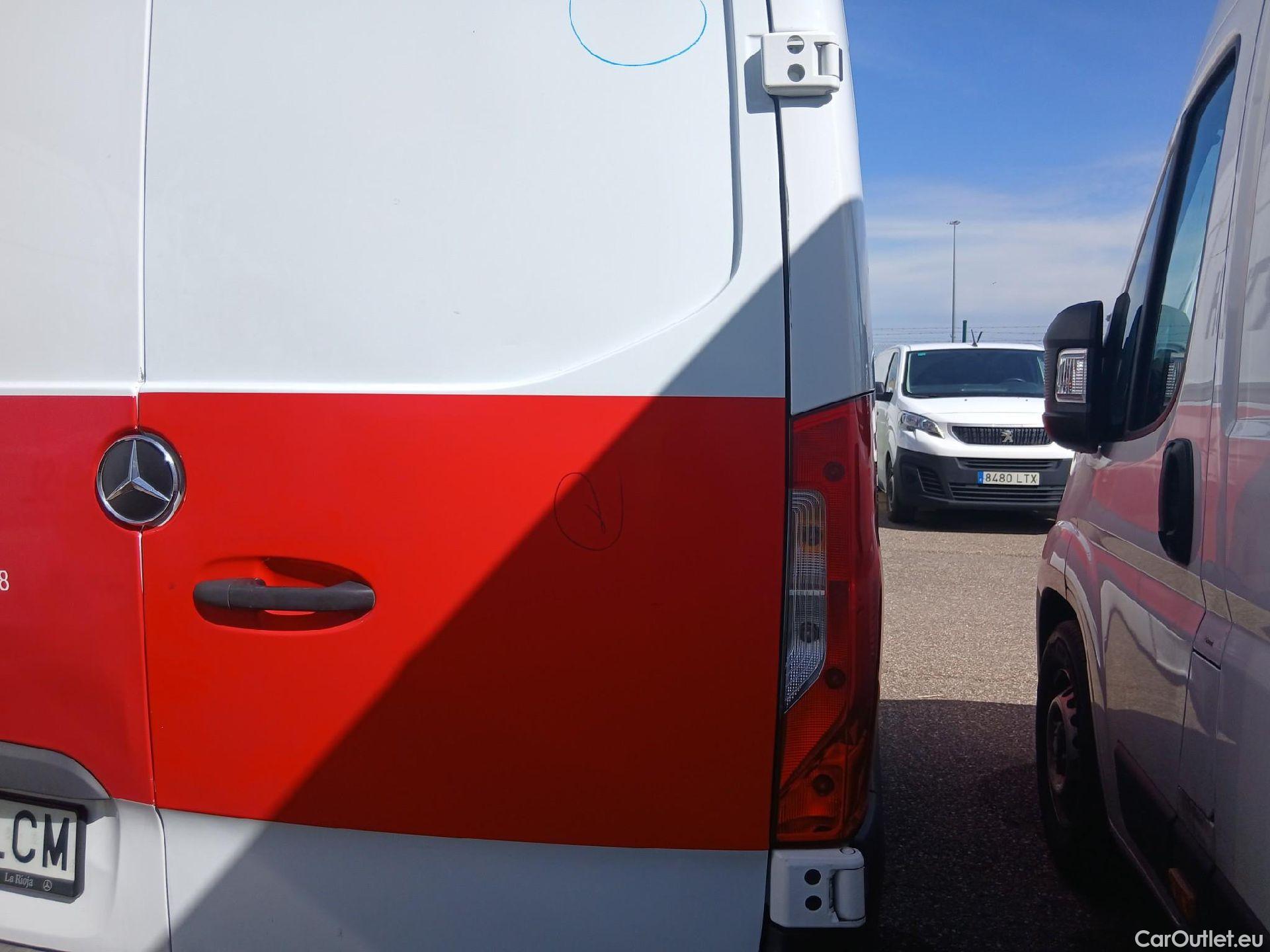  Mercedes  Sprinter MERCEDES-BENZ  / 2018 / 4P / furgón 316 CDI LARGO L 3.5T T.ALTO #26