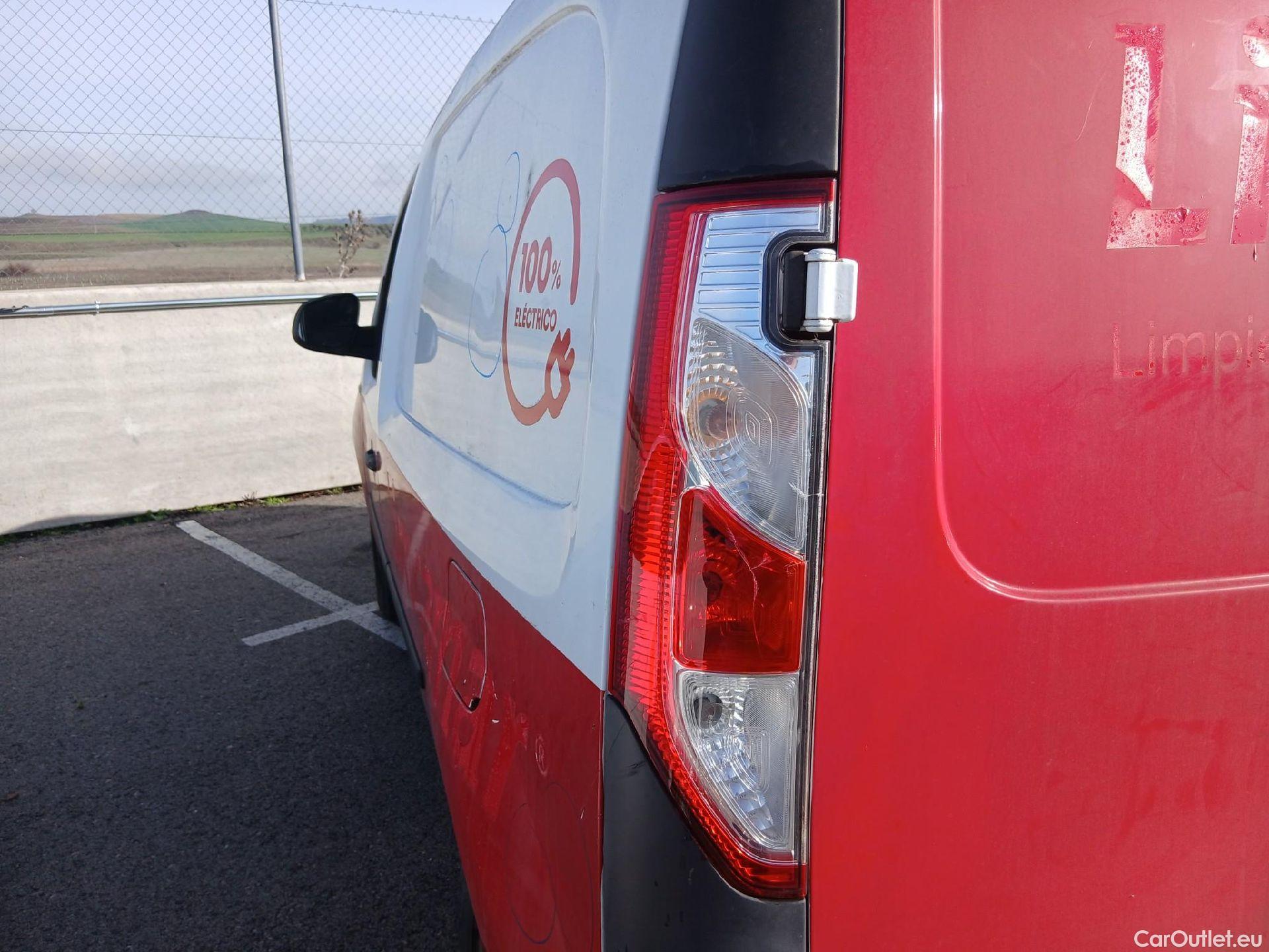  Renault  Kangoo RENAULT  Furgón/2013/3P/furgón derivado de turismo Profesional dCi 66kW (90CV) Euro 6 #25