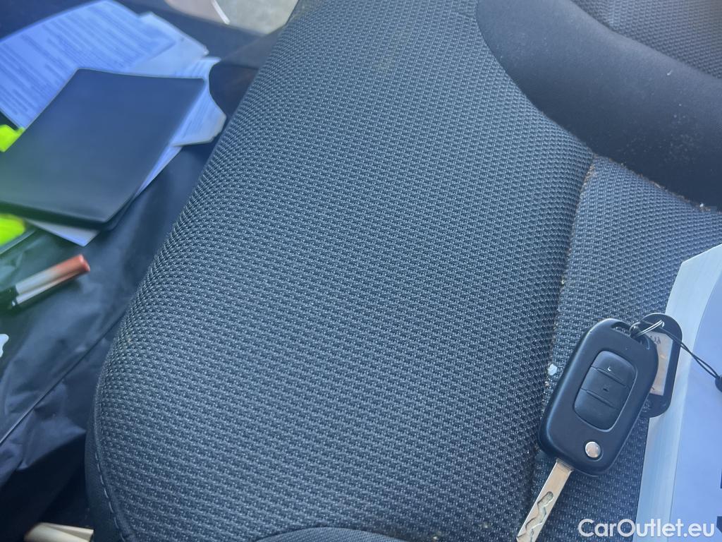  Renault  Trafic RENAULT  / 2021 / 4P / furgón Furgón L2H1 Blue dCi 96 Kw (130 CV) CUA #1