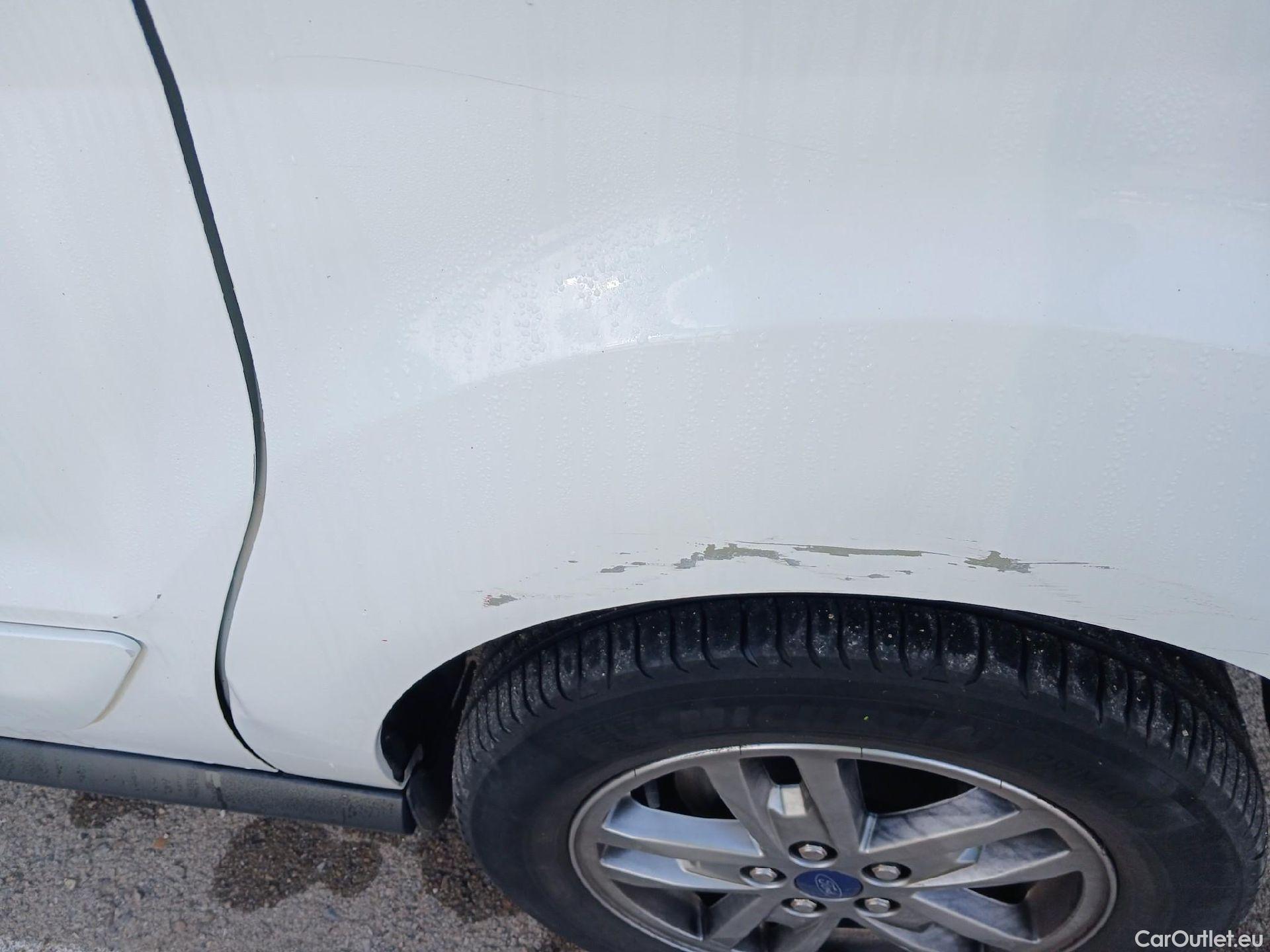  Ford  Grand Tourneo FORD  Connect / 2013 / 5P / monovolumen 1.5 TDCi 88kW (120CV) Titanium #17