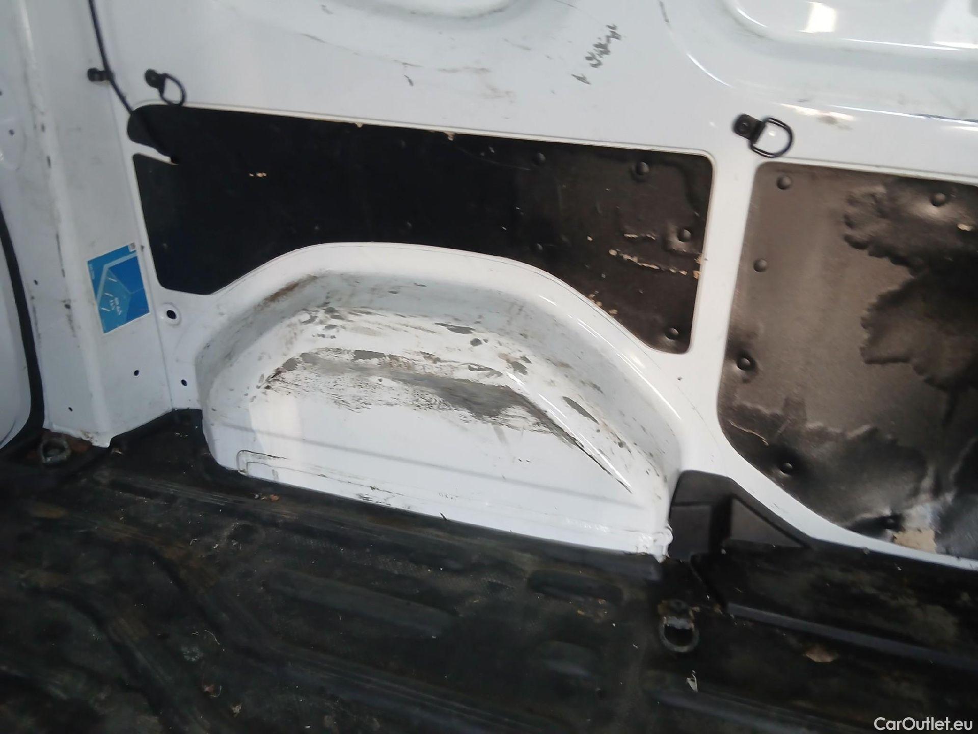  Mercedes  Citan MERCEDES-BENZ  / 2021 / 4P / furgón derivado de turismo 110 CDI 70kW Furgón Base Largo #49