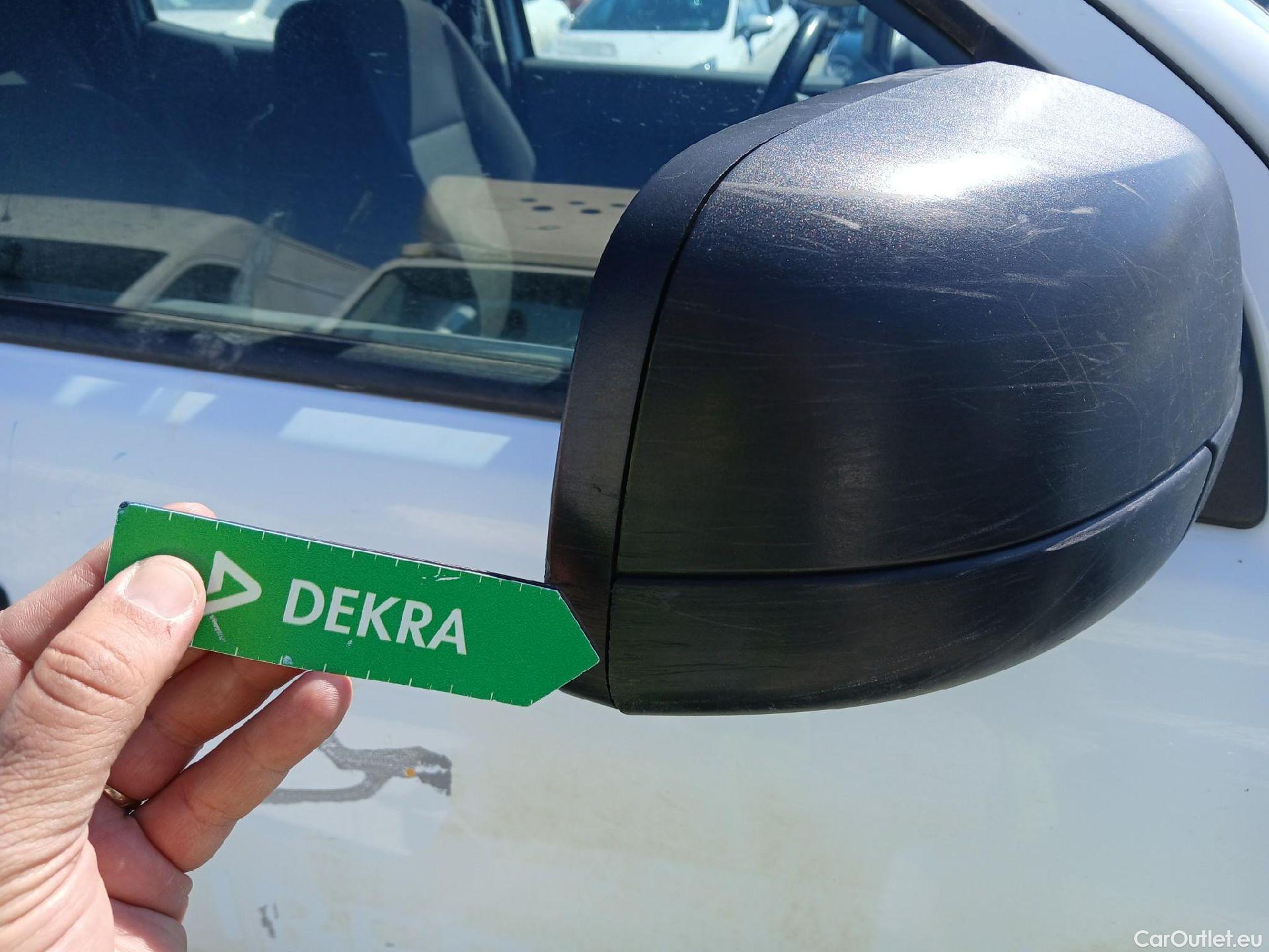  Ford  Ranger FORD  VU 4p 6G pickup 2.2 TDCi 118kW 4x4 Doble Cab. XL S/S #30