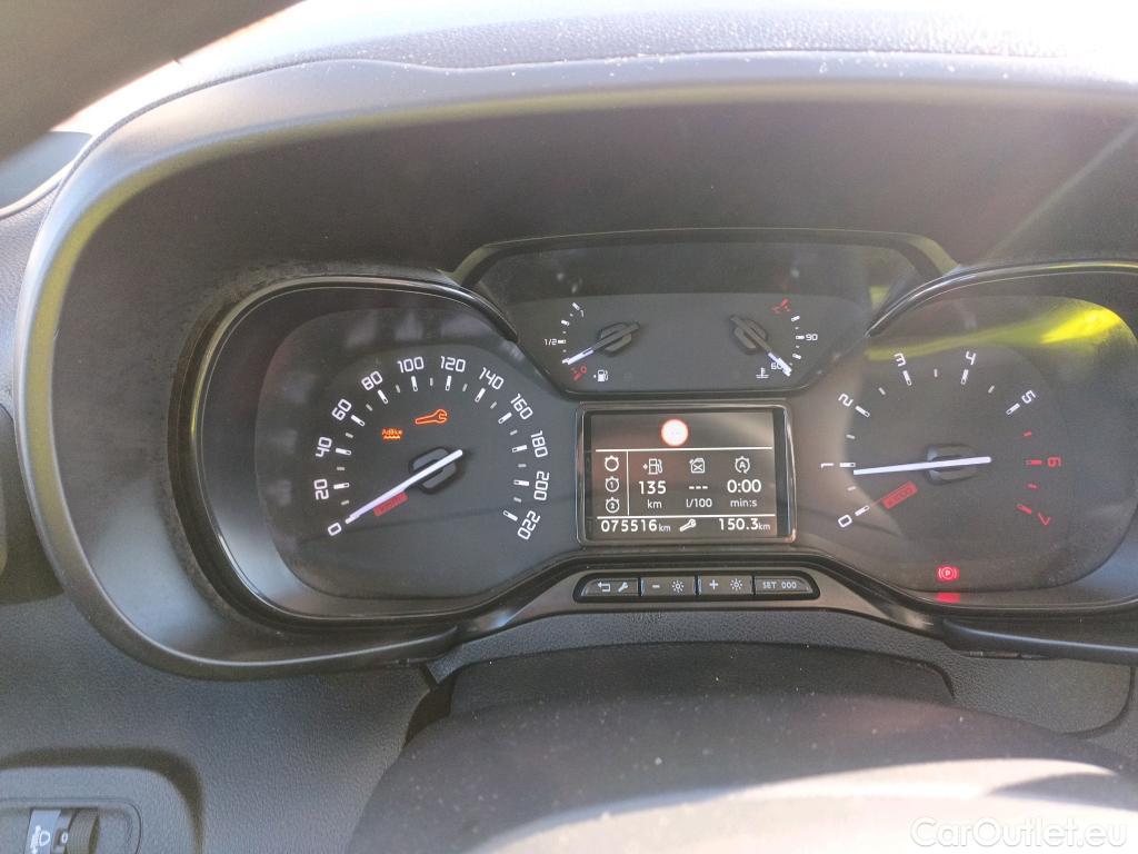  Citroen  Berlingo CITROEN  / 2015 / 4P / combi Talla M BlueHDi 100 S&S LIVE (IND) #44