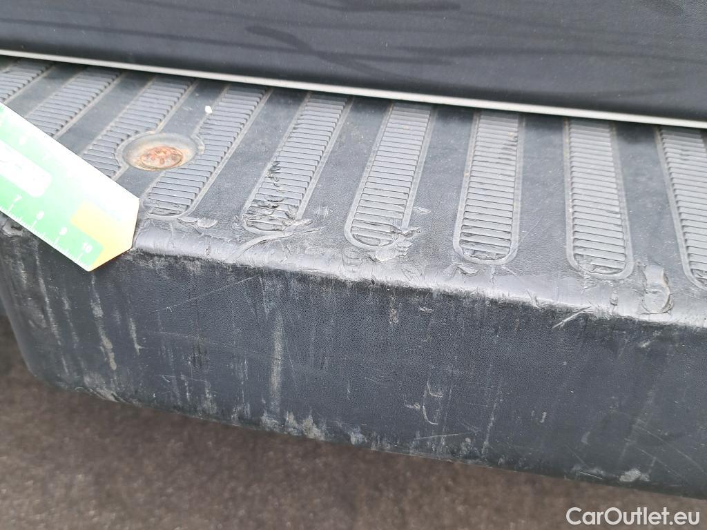  Nissan  NV400 NISSAN  / 2011 / 4P / furgón L3H3 3,5T 2.3dCi 110kW FWD Comfort #26