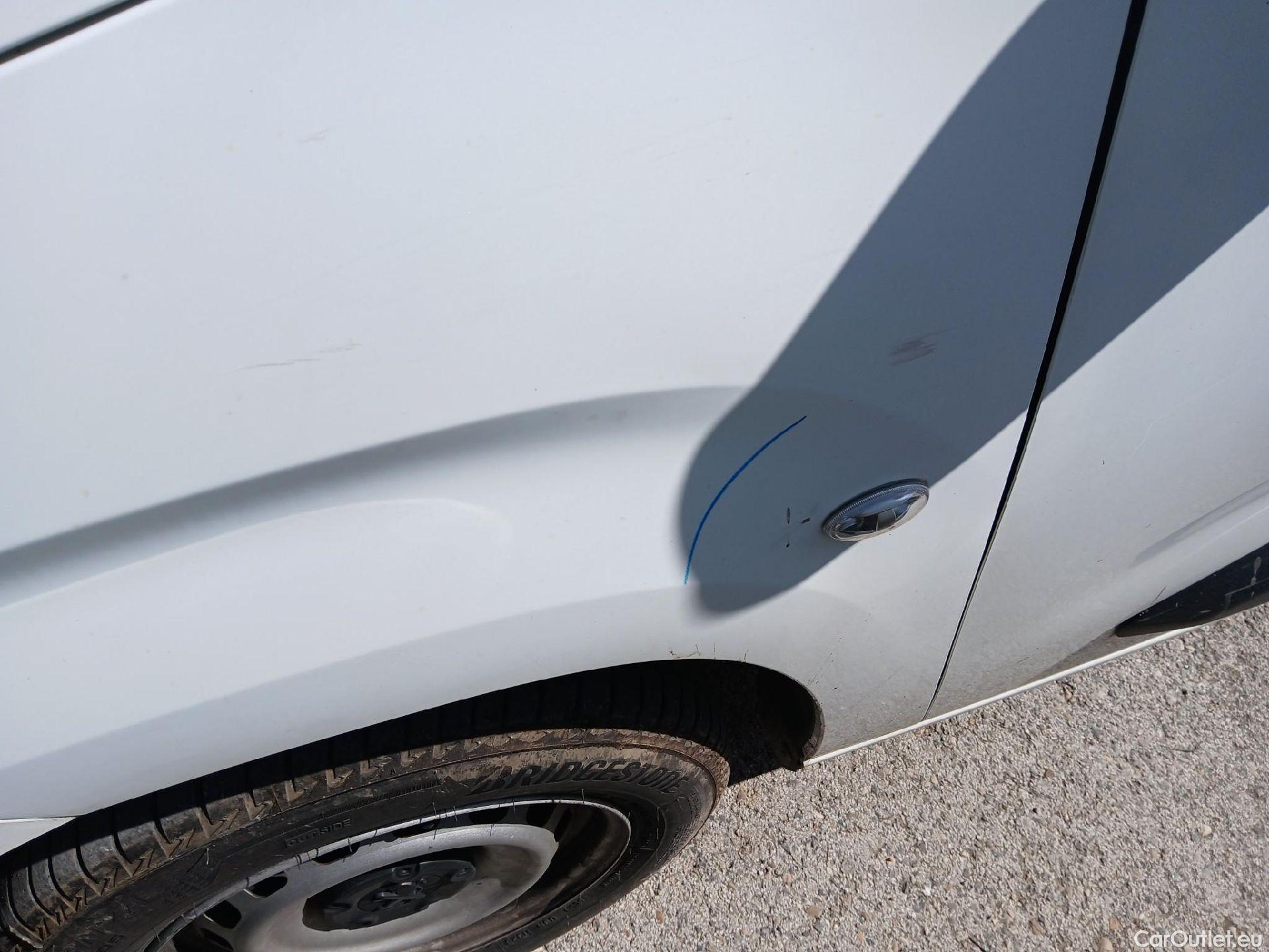  Peugeot  Partner PEUGEOT  / 2018 / 3P / furgón derivado de turismo Pro Standard 600kg BlueHDi 73kW (AC) #23