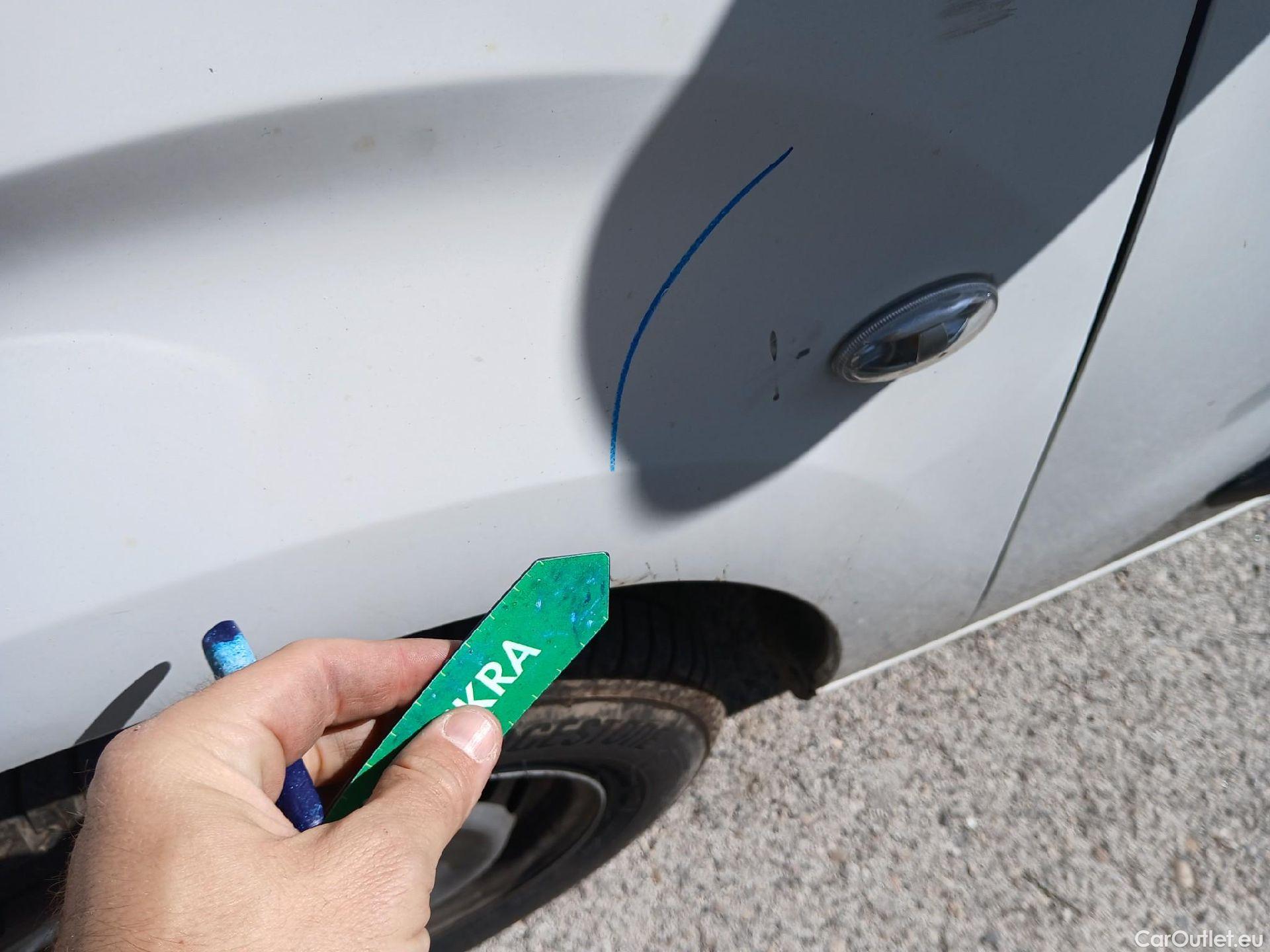  Peugeot  Partner PEUGEOT  / 2018 / 3P / furgón derivado de turismo Pro Standard 600kg BlueHDi 73kW (AC) #24