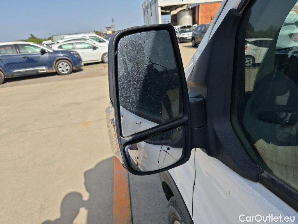  Ford  Transit FORD  / 2013 / 4P / furgón 350 96kW L3H2 Van Trend Delantera #11