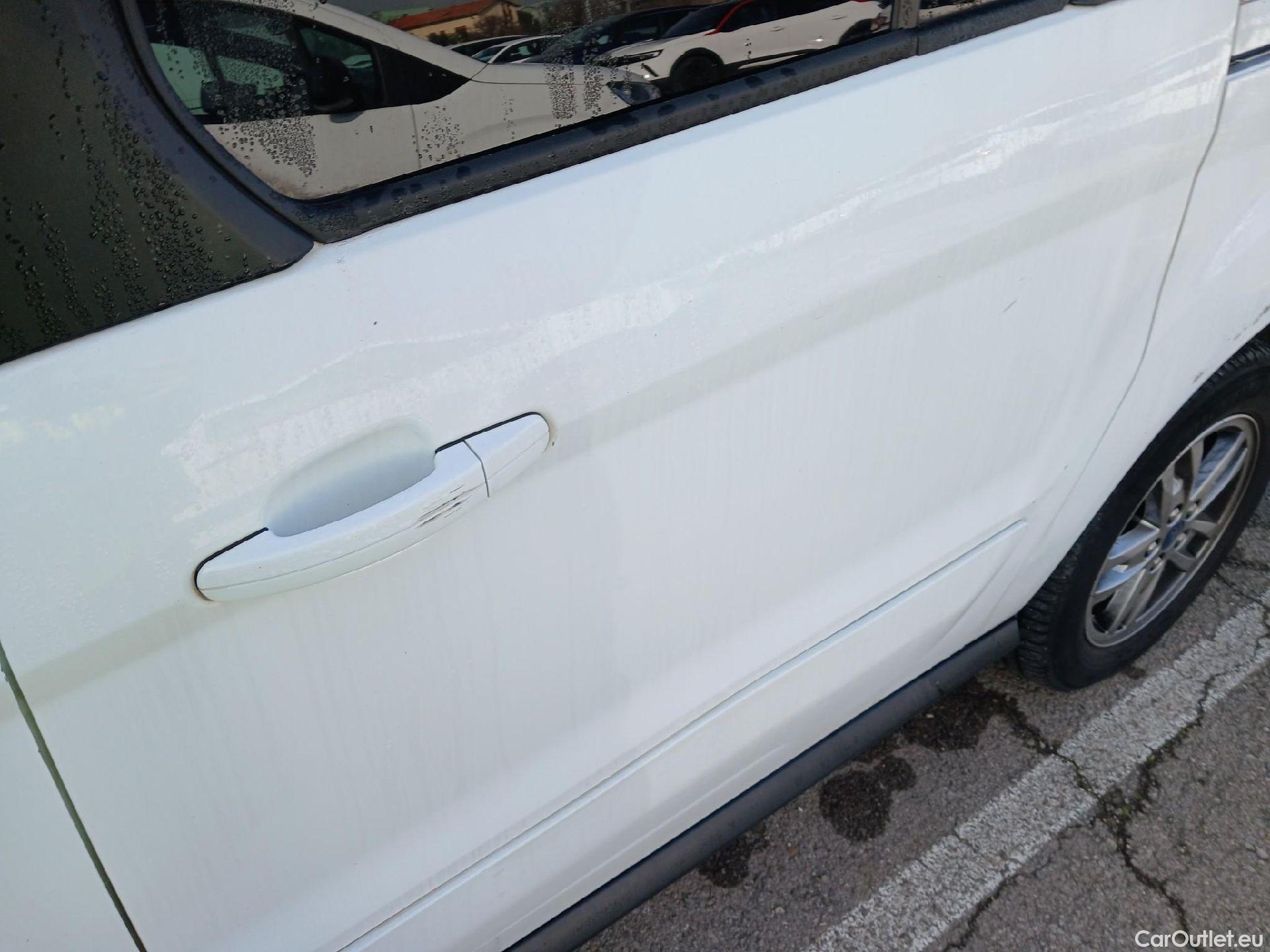  Ford  Grand Tourneo FORD  Connect / 2013 / 5P / monovolumen 1.5 TDCi 88kW (120CV) Titanium #37