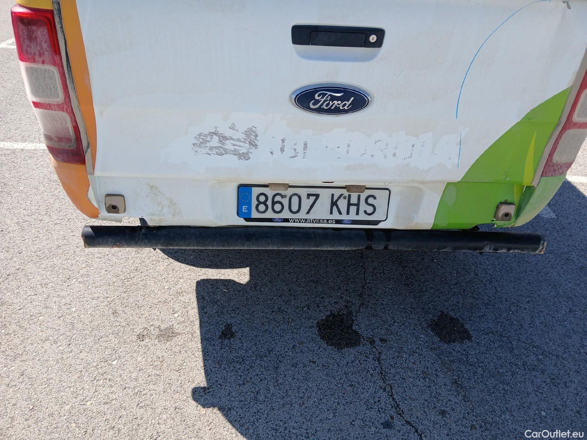  Ford  Ranger FORD  VU 4p 6G pickup 2.2 TDCi 118kW 4x4 Doble Cab. XL S/S #18