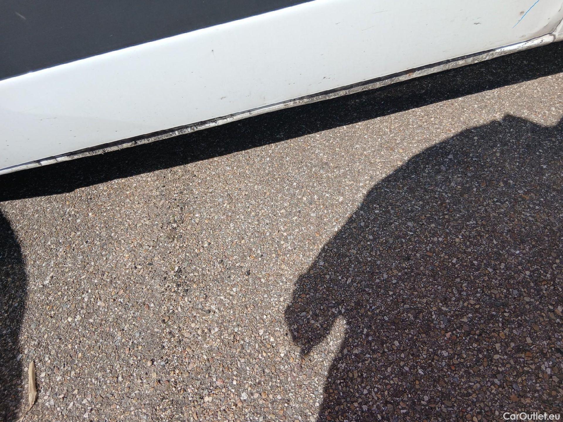  Mercedes  Sprinter MERCEDES-BENZ  / 2018 / 4P / furgón 316 CDI LARGO L 3.5T T.ALTO #31