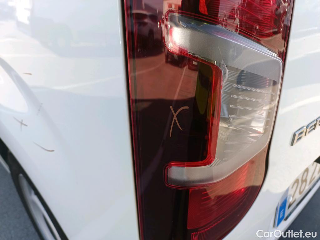  Citroen  Berlingo CITROEN  / 2015 / 4P / combi Talla M BlueHDi 100 S&S LIVE (IND) #10