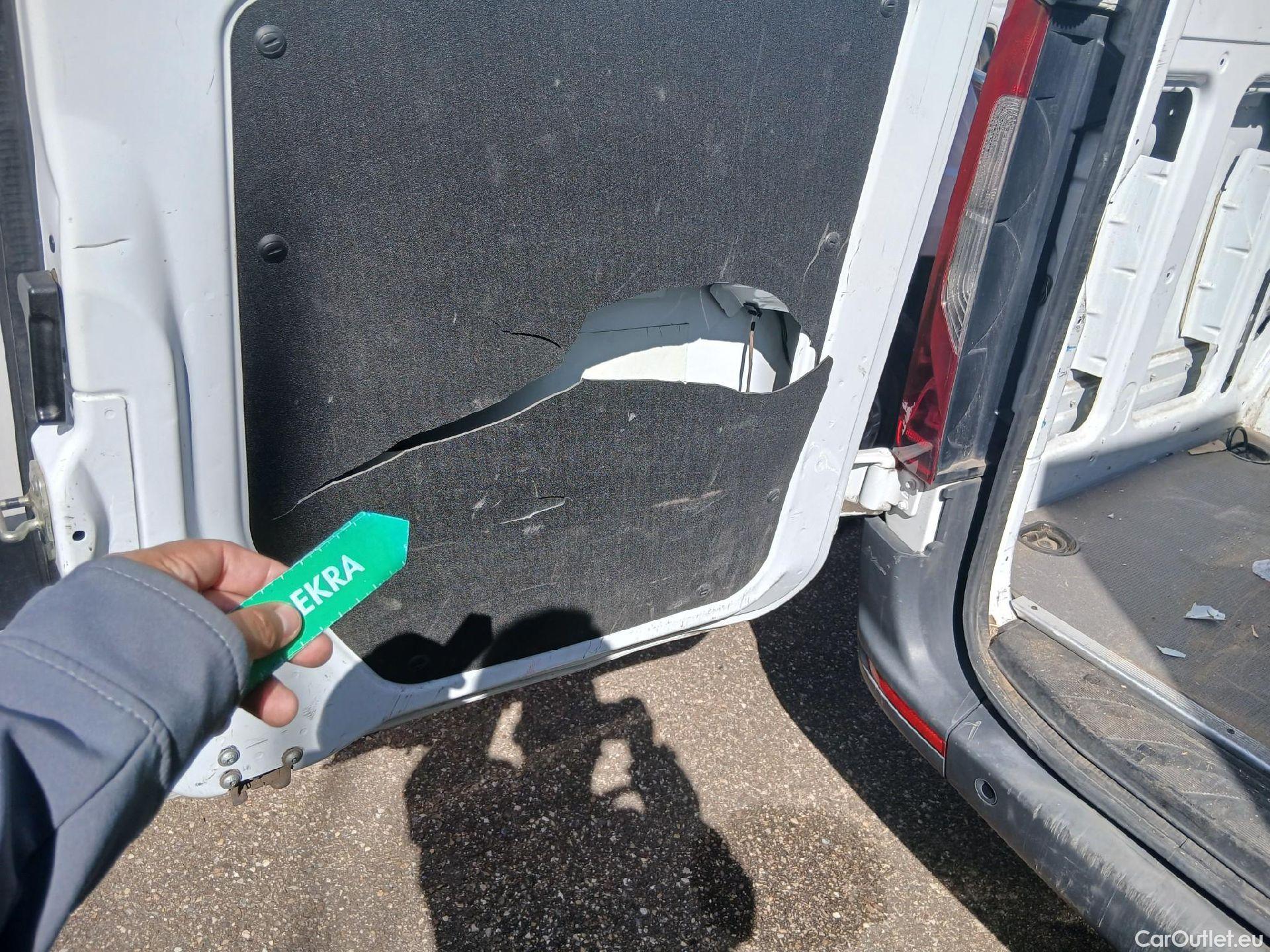  Mercedes  Sprinter MERCEDES-BENZ  / 2018 / 4P / furgón 316 CDI LARGO L 3.5T T.ALTO #9