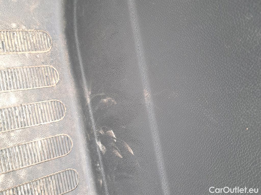  Nissan  NV400 NISSAN  / 2011 / 4P / furgón L3H3 3,5T 2.3dCi 110kW FWD Comfort #23