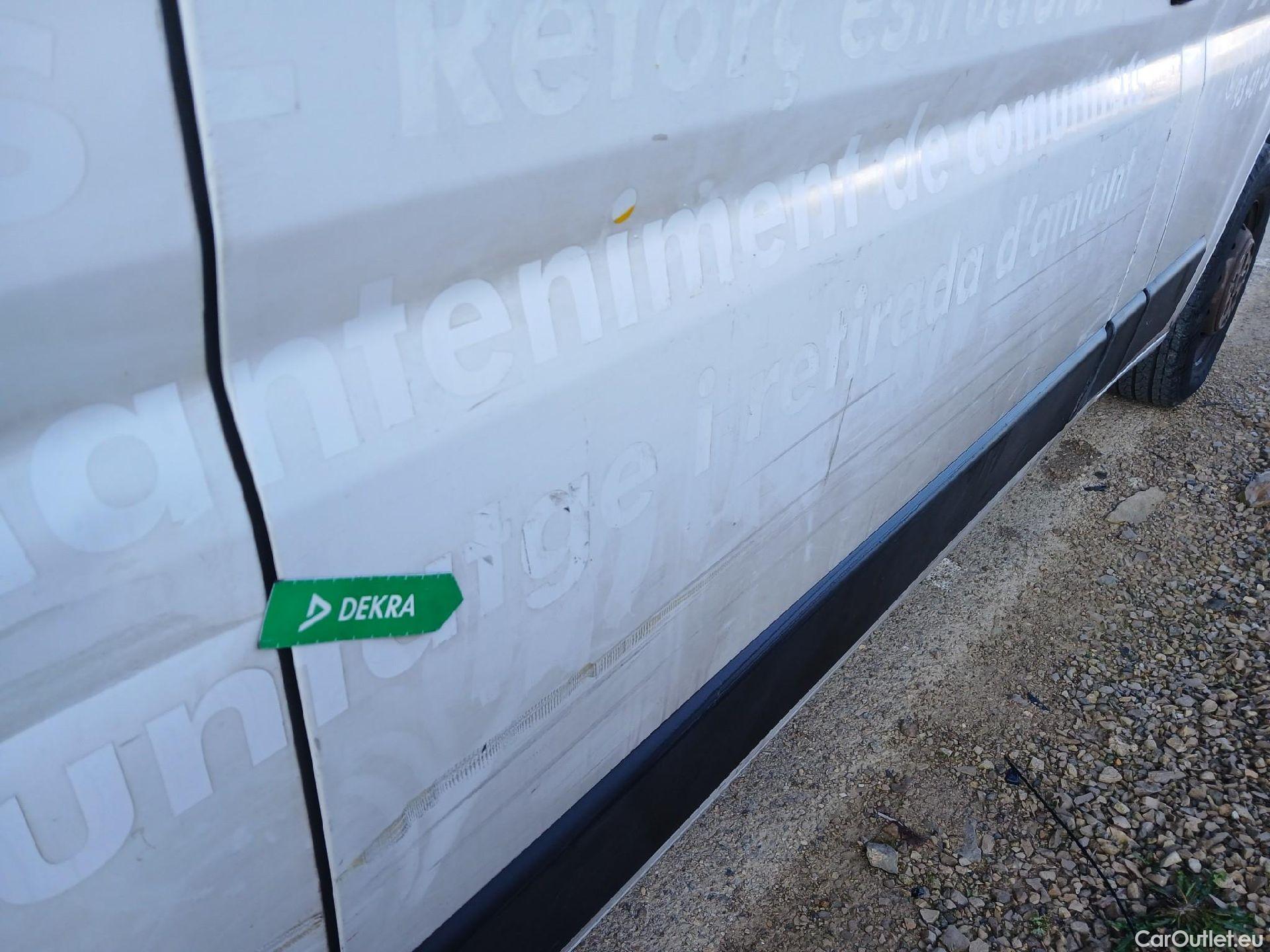  Fiat  Ducato FIAT  / 2014 / 4P / furgón 33 Medio Techo Alto 2.0 Mjet 85kW (115CV #26