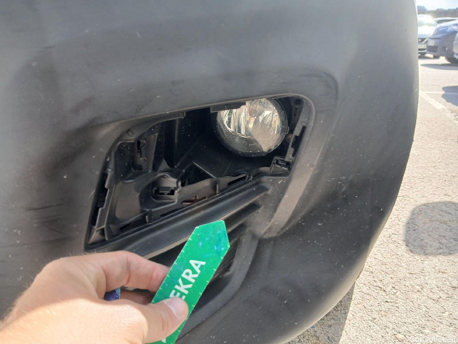  Peugeot  Partner PEUGEOT  / 2018 / 3P / furgón derivado de turismo Pro Standard 600kg BlueHDi 73kW (AC) #17