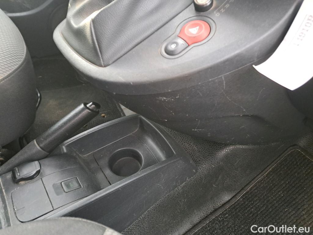  Renault  Kangoo RENAULT  Z.E./2013/3P/furgón derivado de turismo Z.E. #33