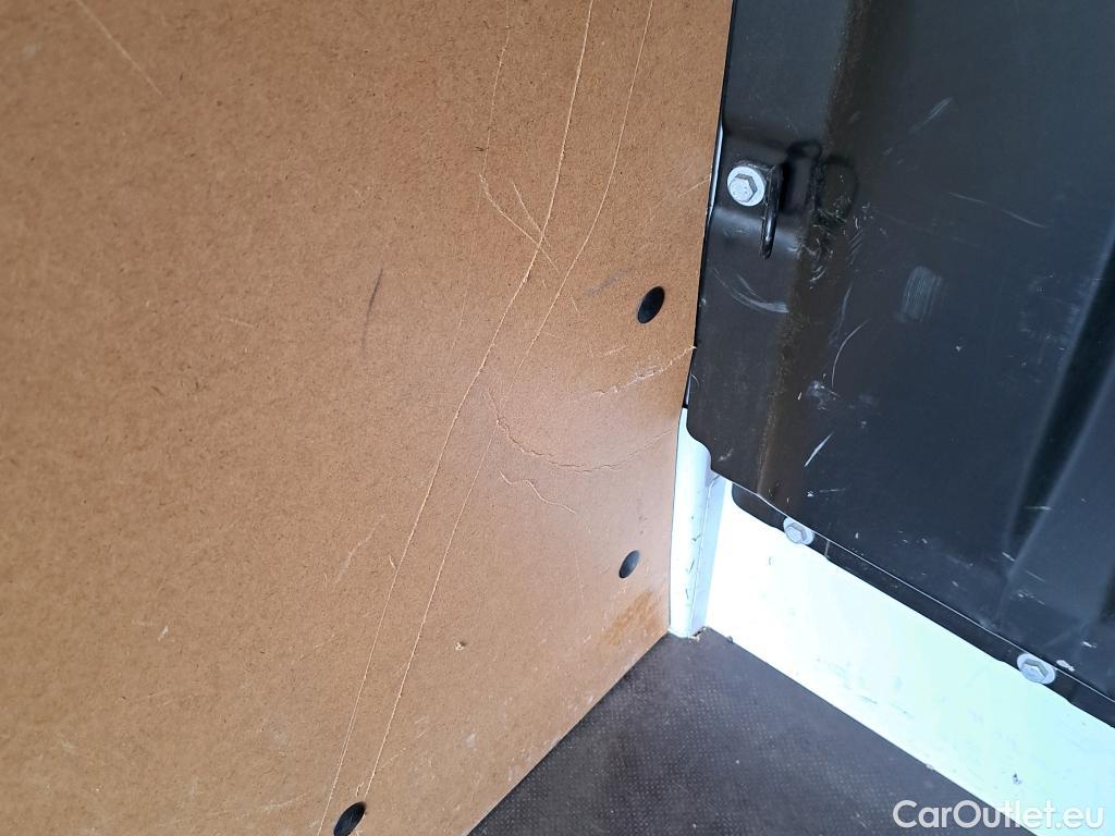  Nissan  NV400 NISSAN  / 2011 / 4P / furgón L3H3 3,5T 2.3dCi 110kW FWD Comfort #9