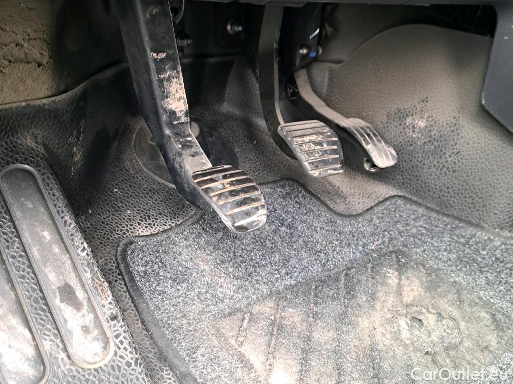  Nissan  NV400 NISSAN  / 2011 / 4P / furgón L3H3 3,5T 2.3dCi 110kW FWD Comfort #24