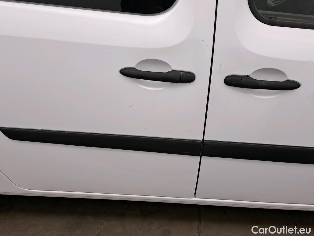  Renault  Kangoo RENAULT  Z.E./2013/4P/furgón derivado de turismo Maxi Z.E. 5 plazas #40